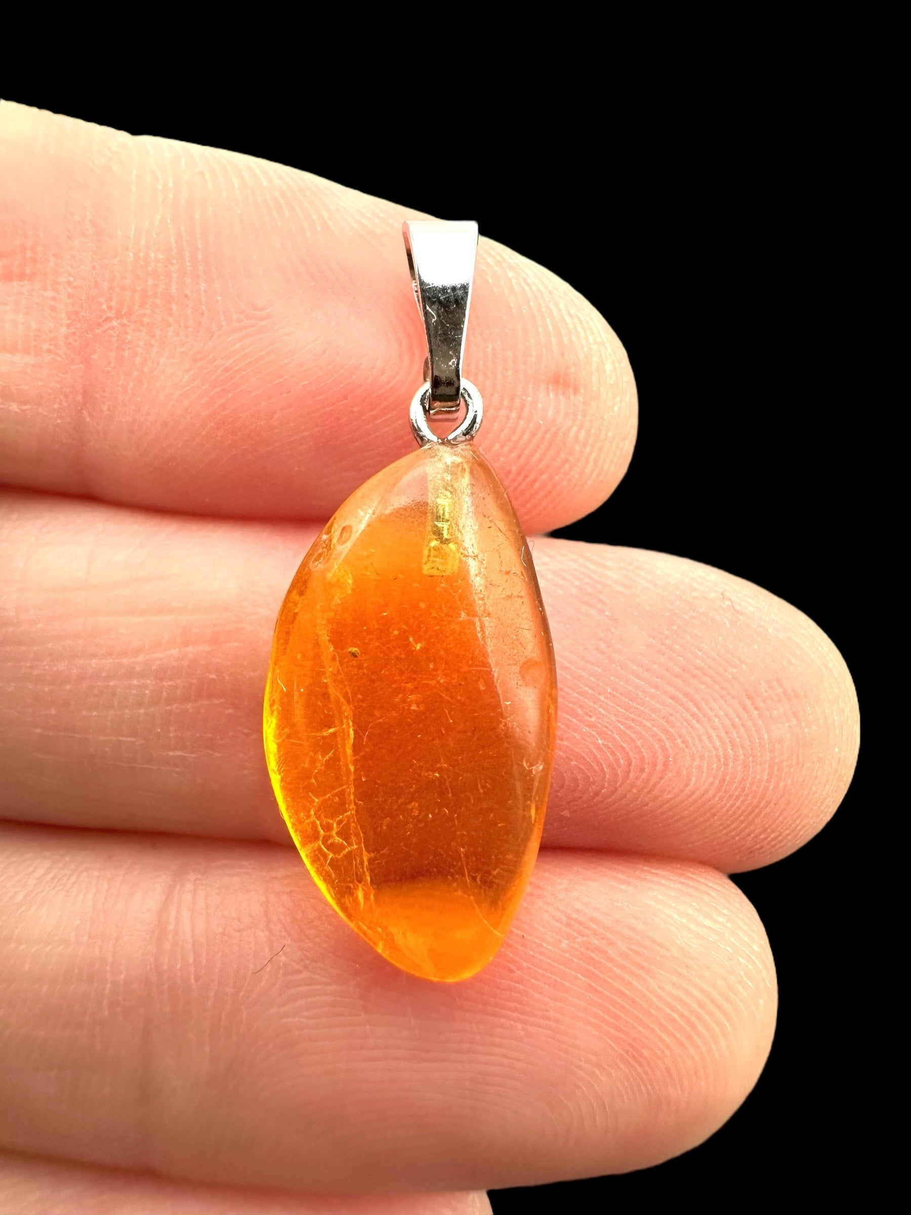 Amber pendant - P/JN020