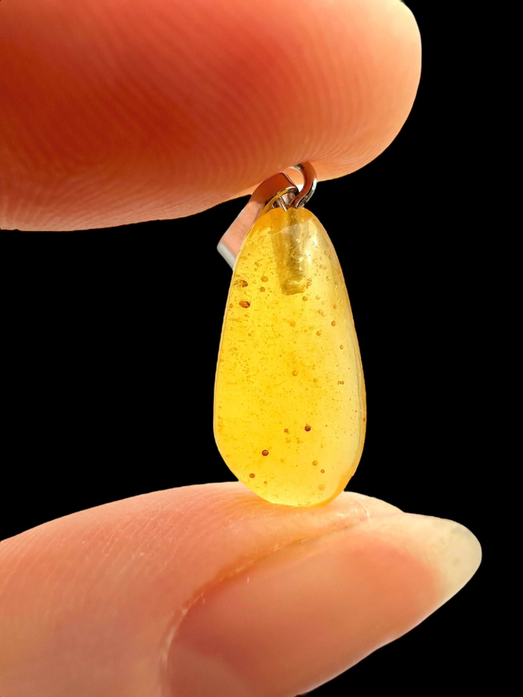 Amber pendant - P/JN022
