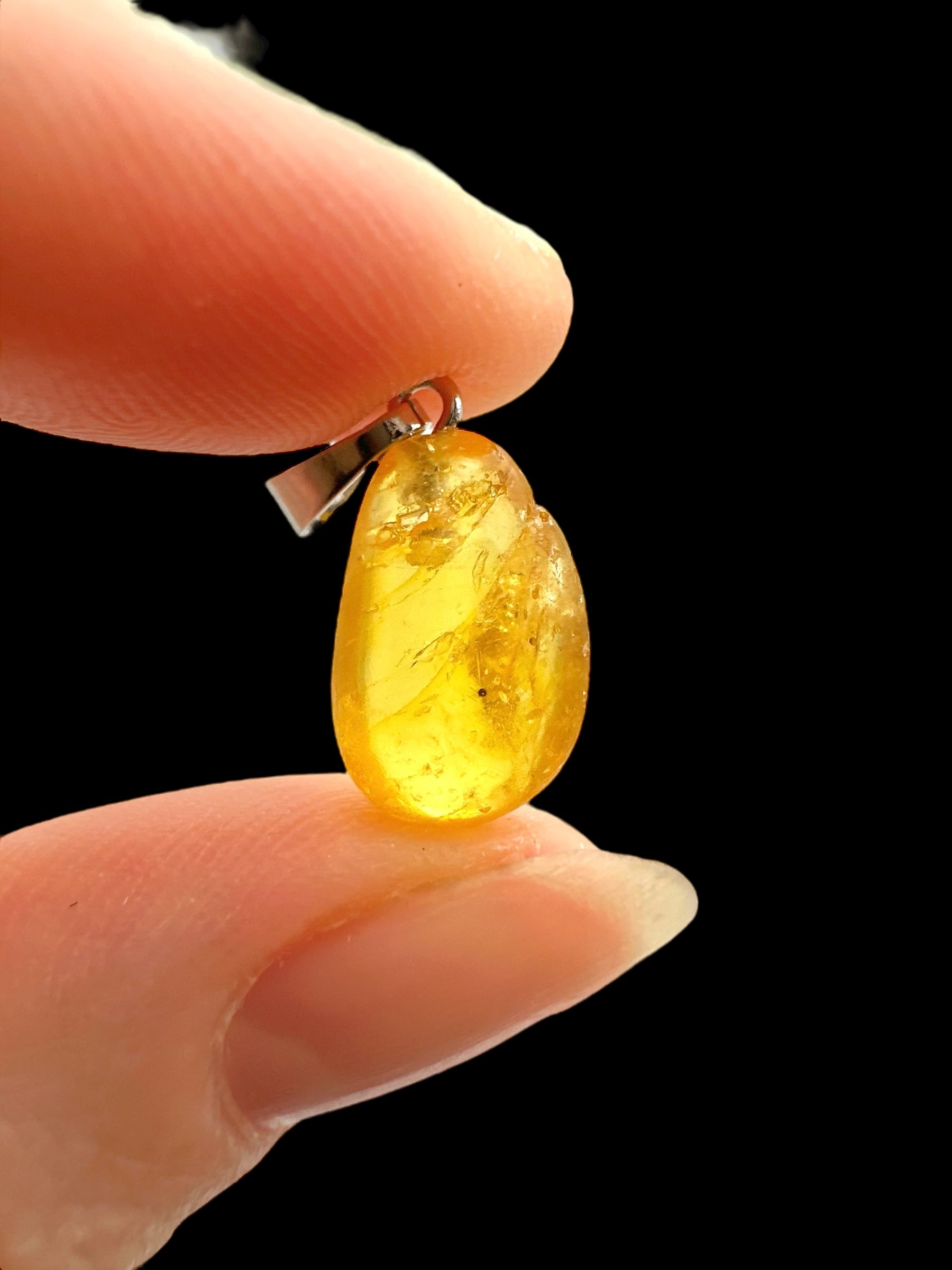 Amber pendant - P/JN029