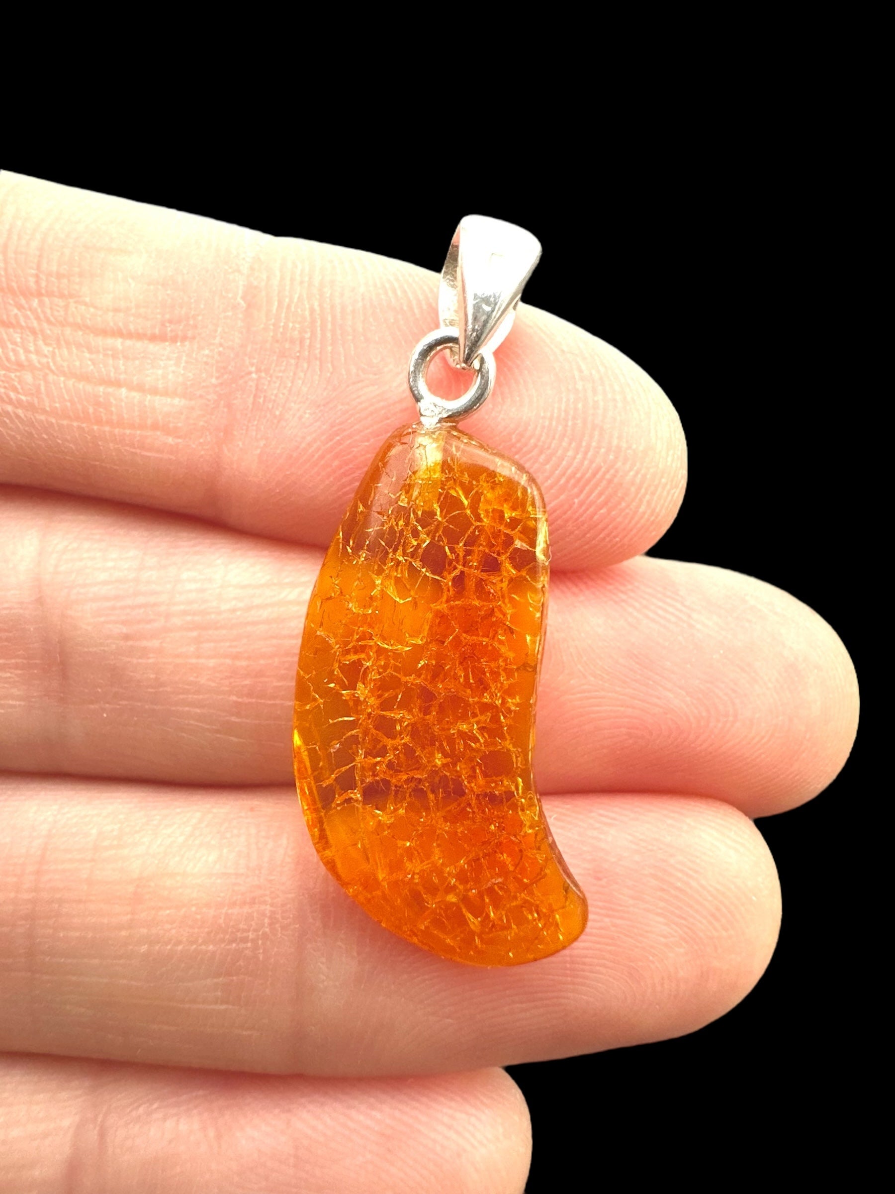 Silver amber pendant - SP/JN056