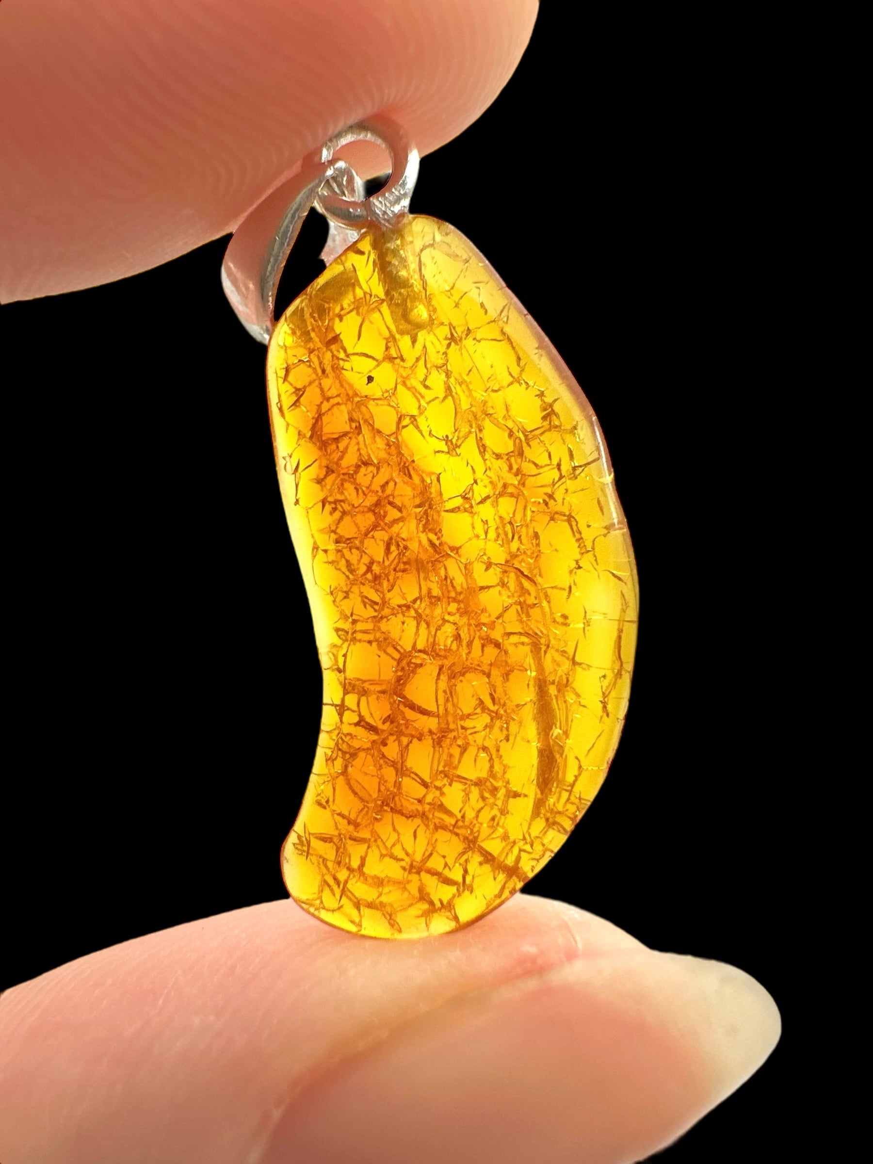 Silver amber pendant - SP/JN056