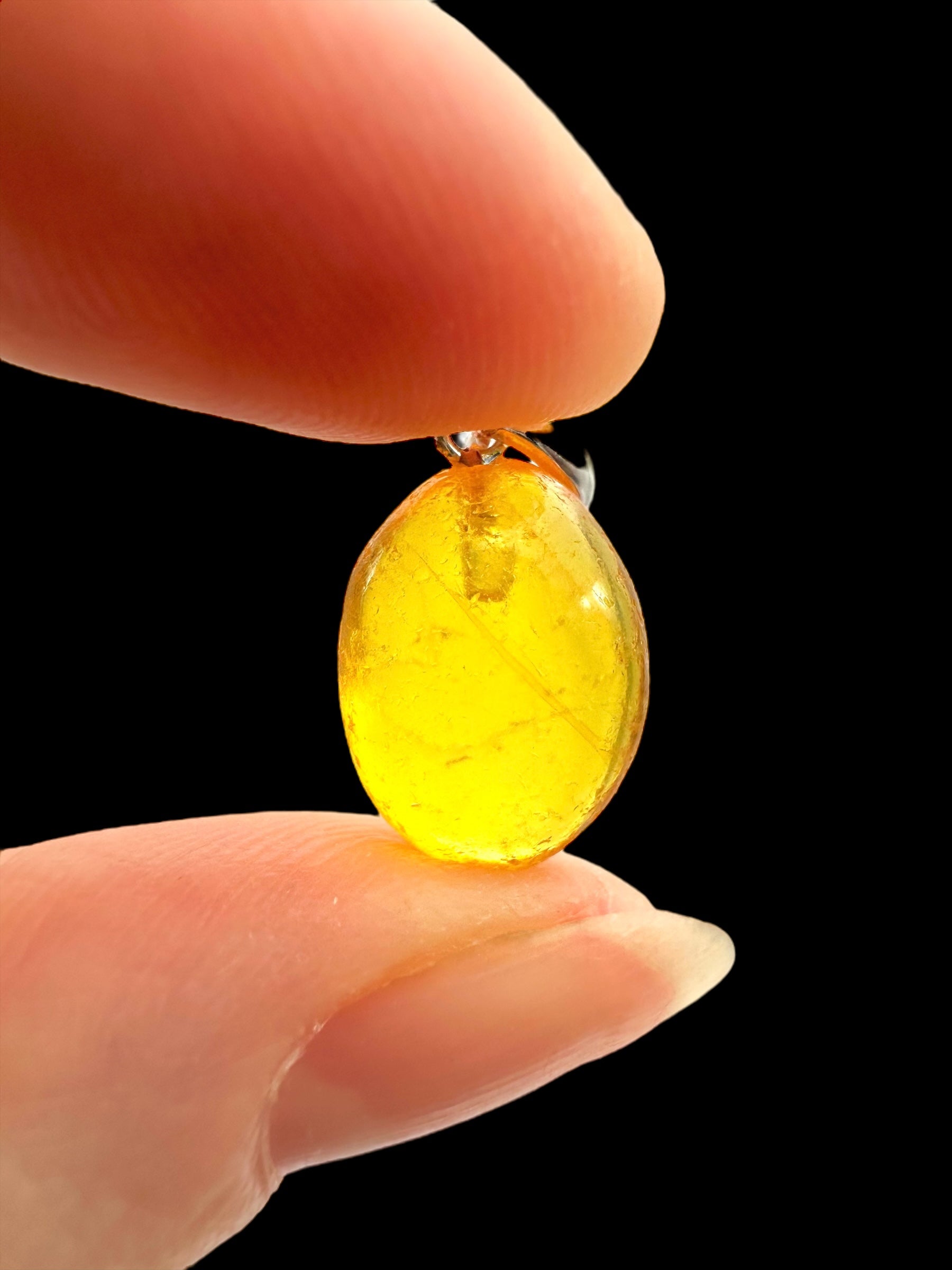 Silver amber pendant - SP/JN059