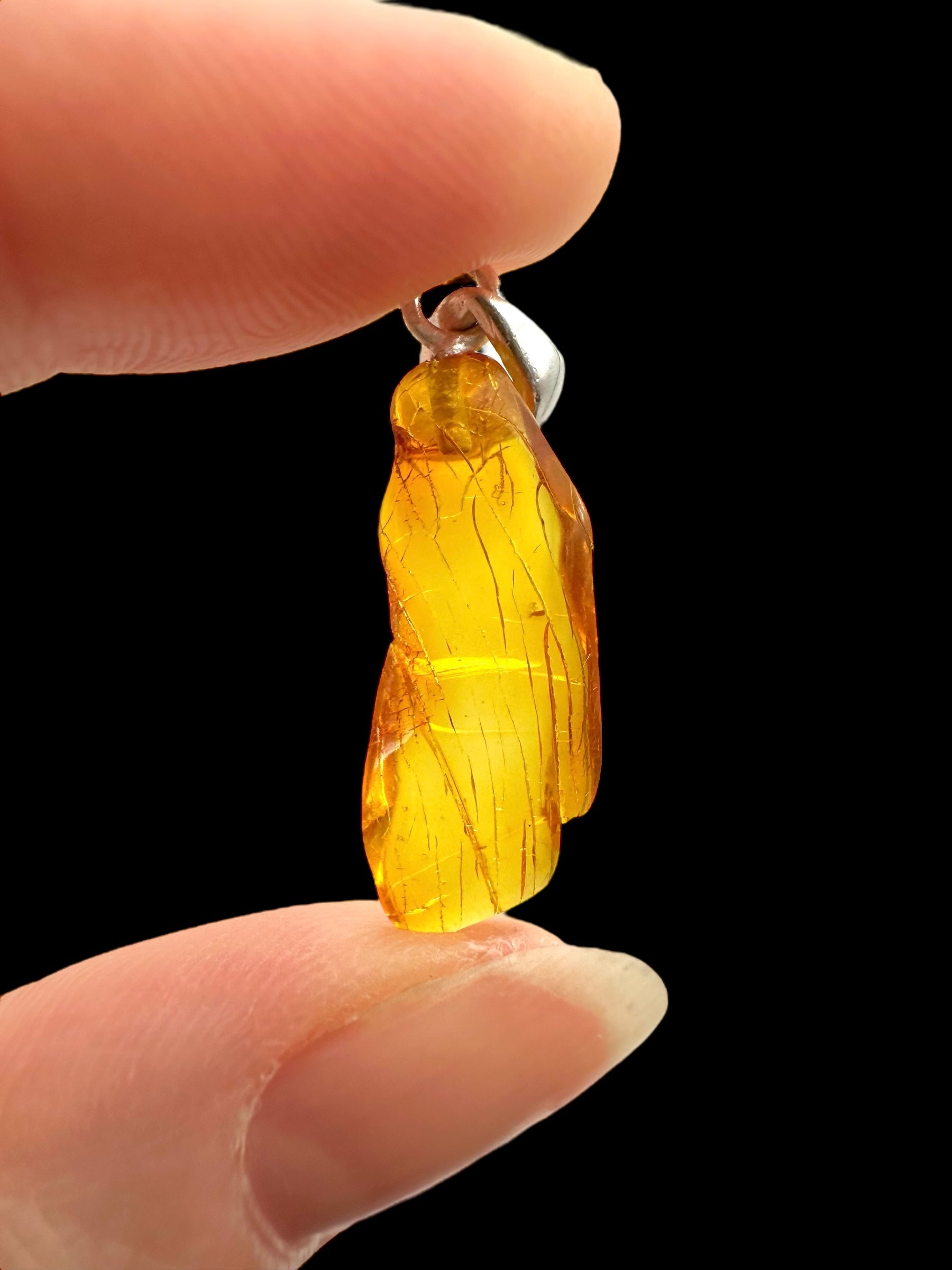 Silver amber pendant - SP/JN068