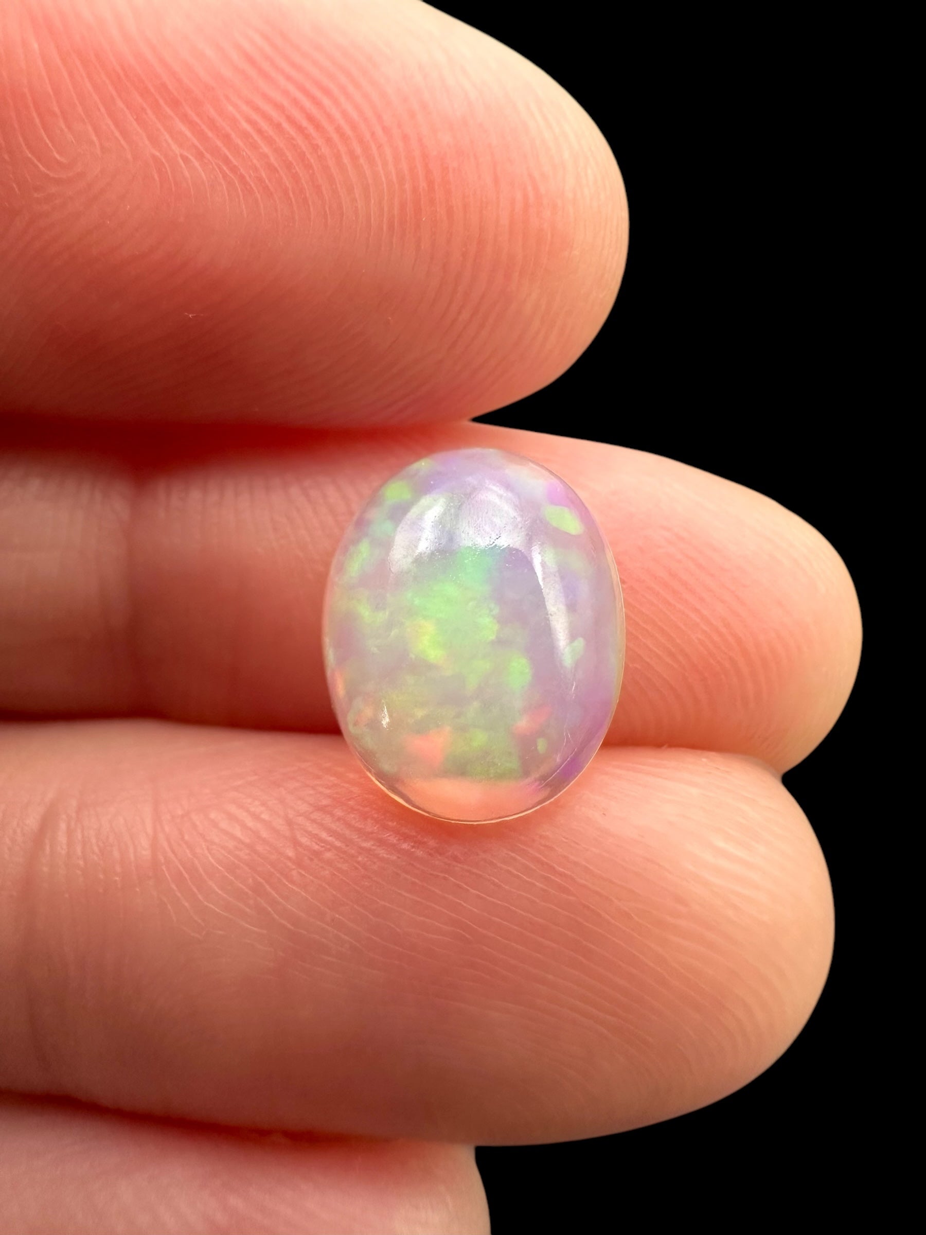 Precious opal cabochon 1,4ct – Welo, Ethiopia - OPK057