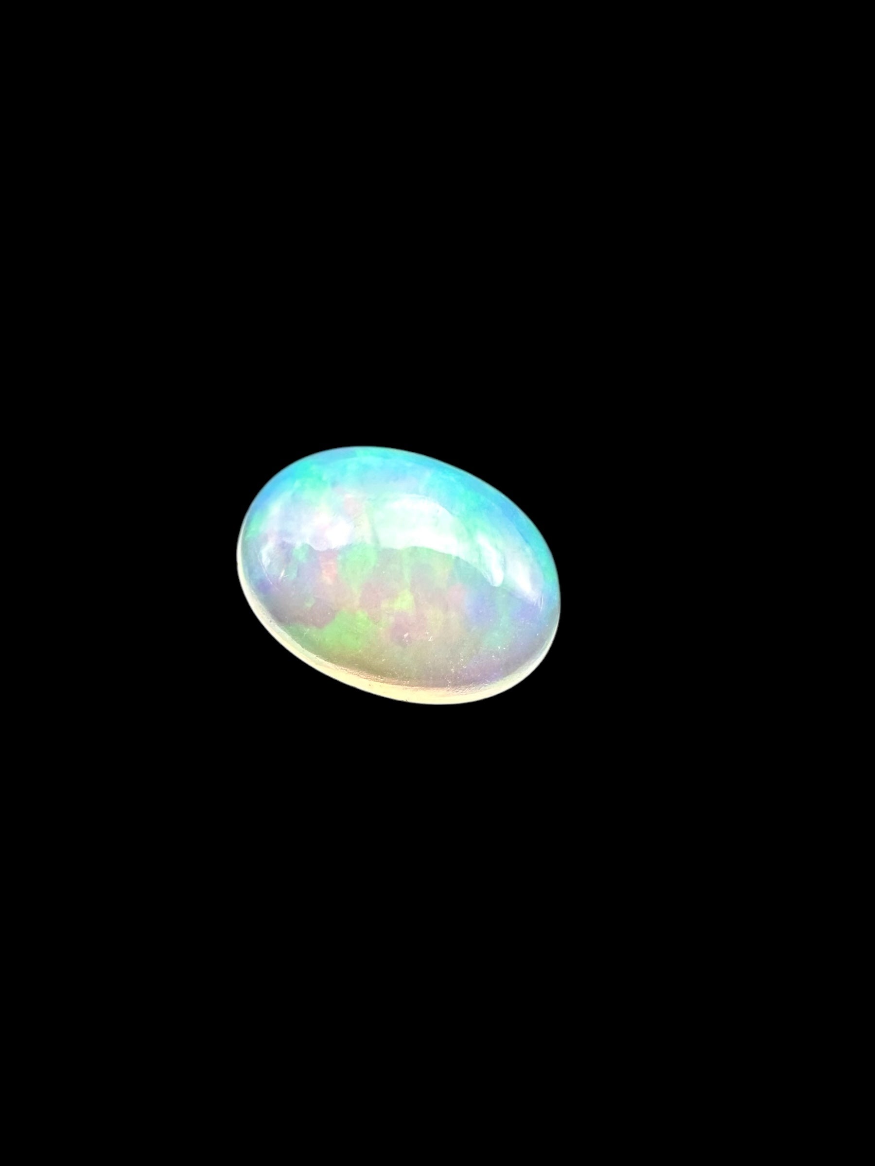 Precious opal cabochon 1,4ct – Welo, Ethiopia - OPK057