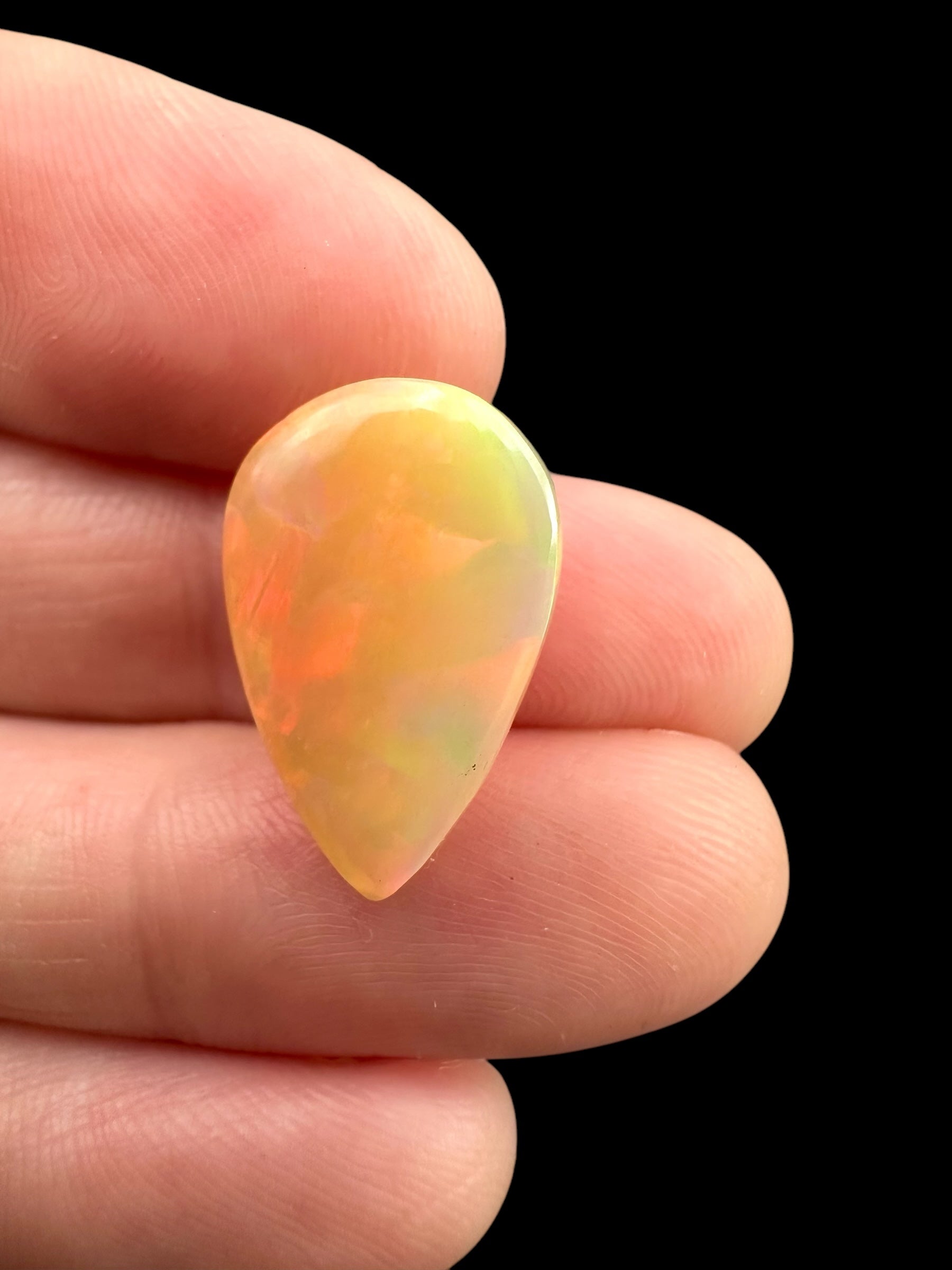 Precious opal cabochon 4,7ct – Welo, Ethiopia - OPK059