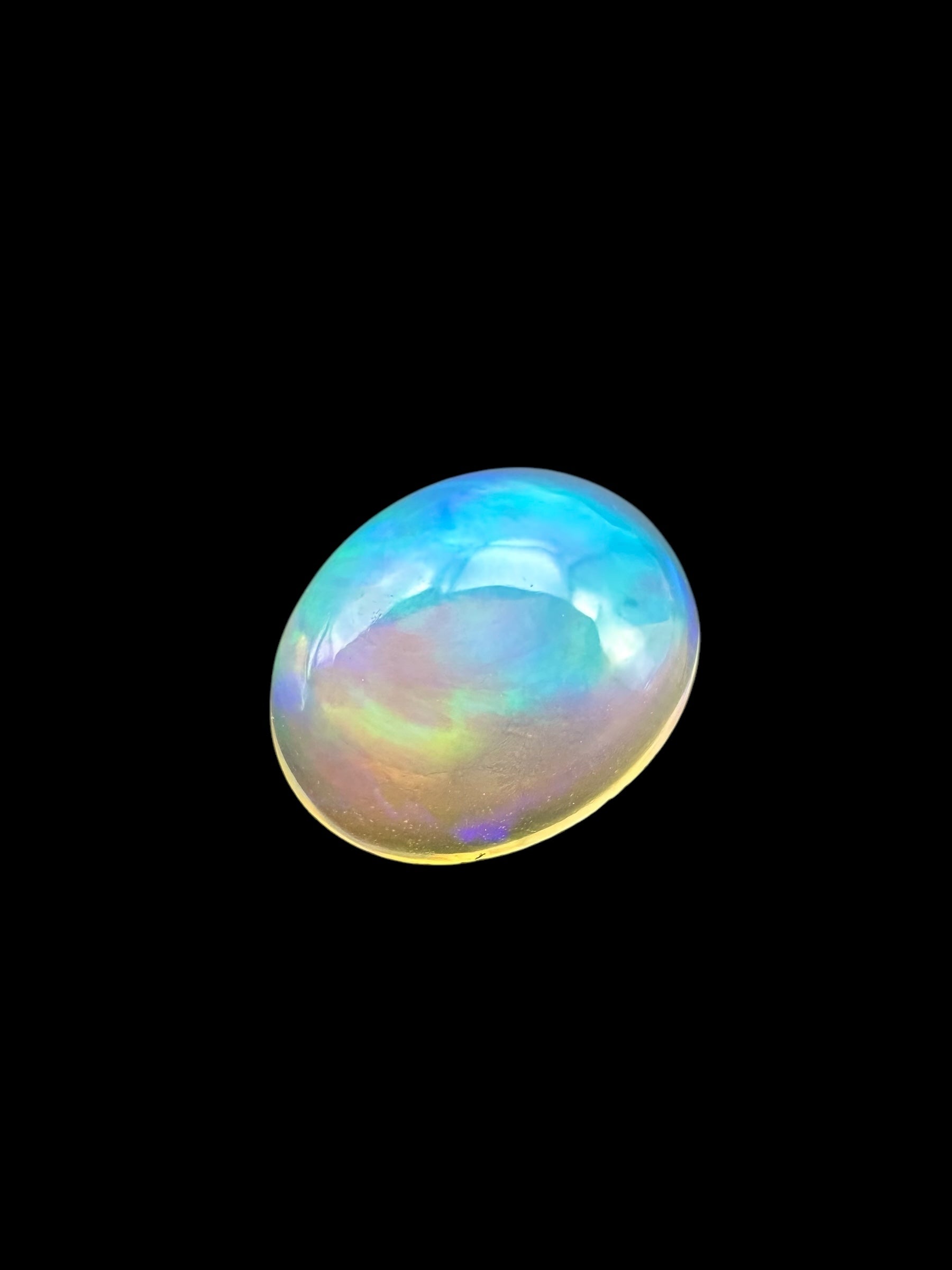Precious opal cabochon 1ct – Welo, Ethiopia