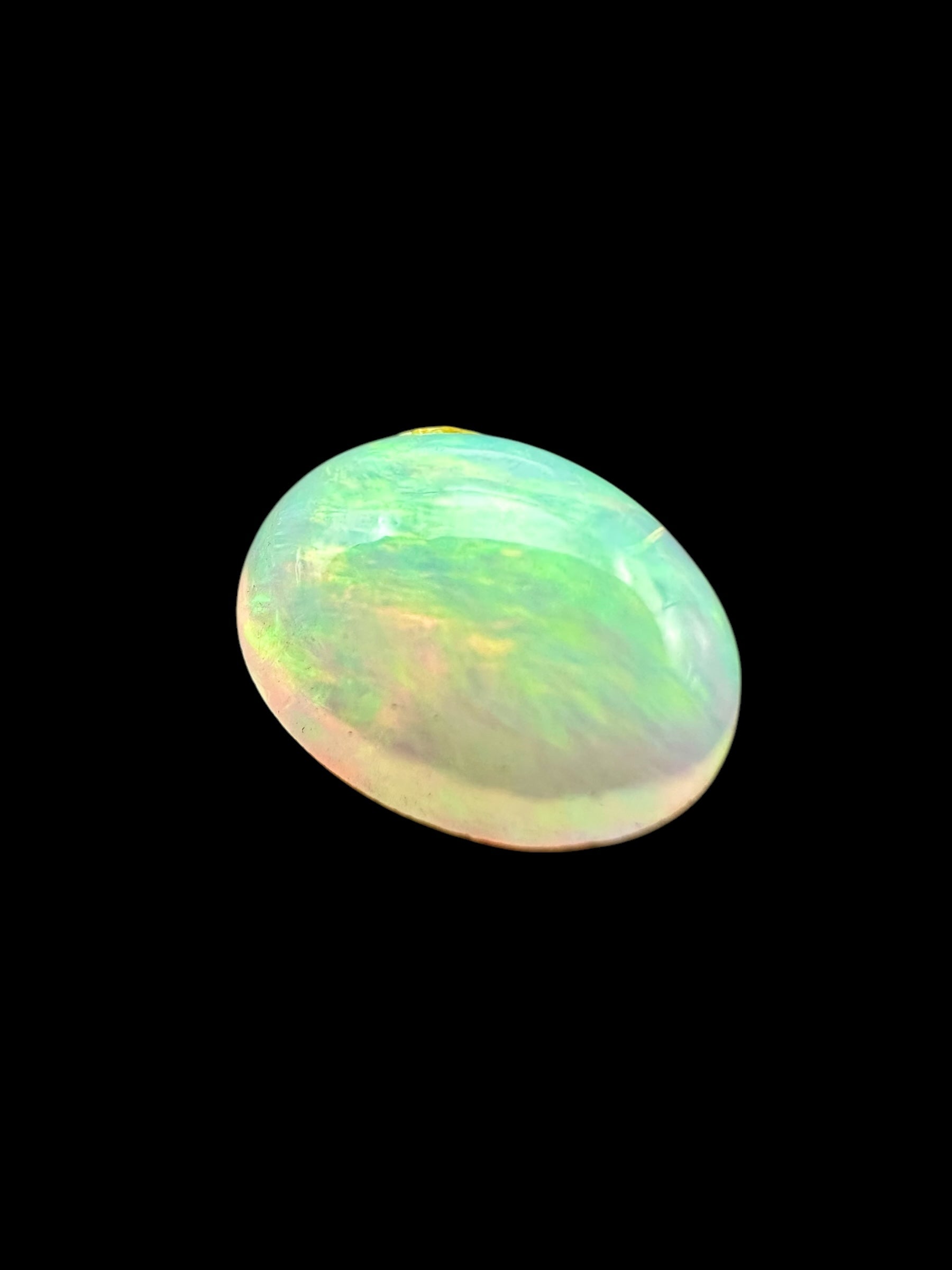 Precious opal cabochon 1,3ct – Welo, Ethiopia