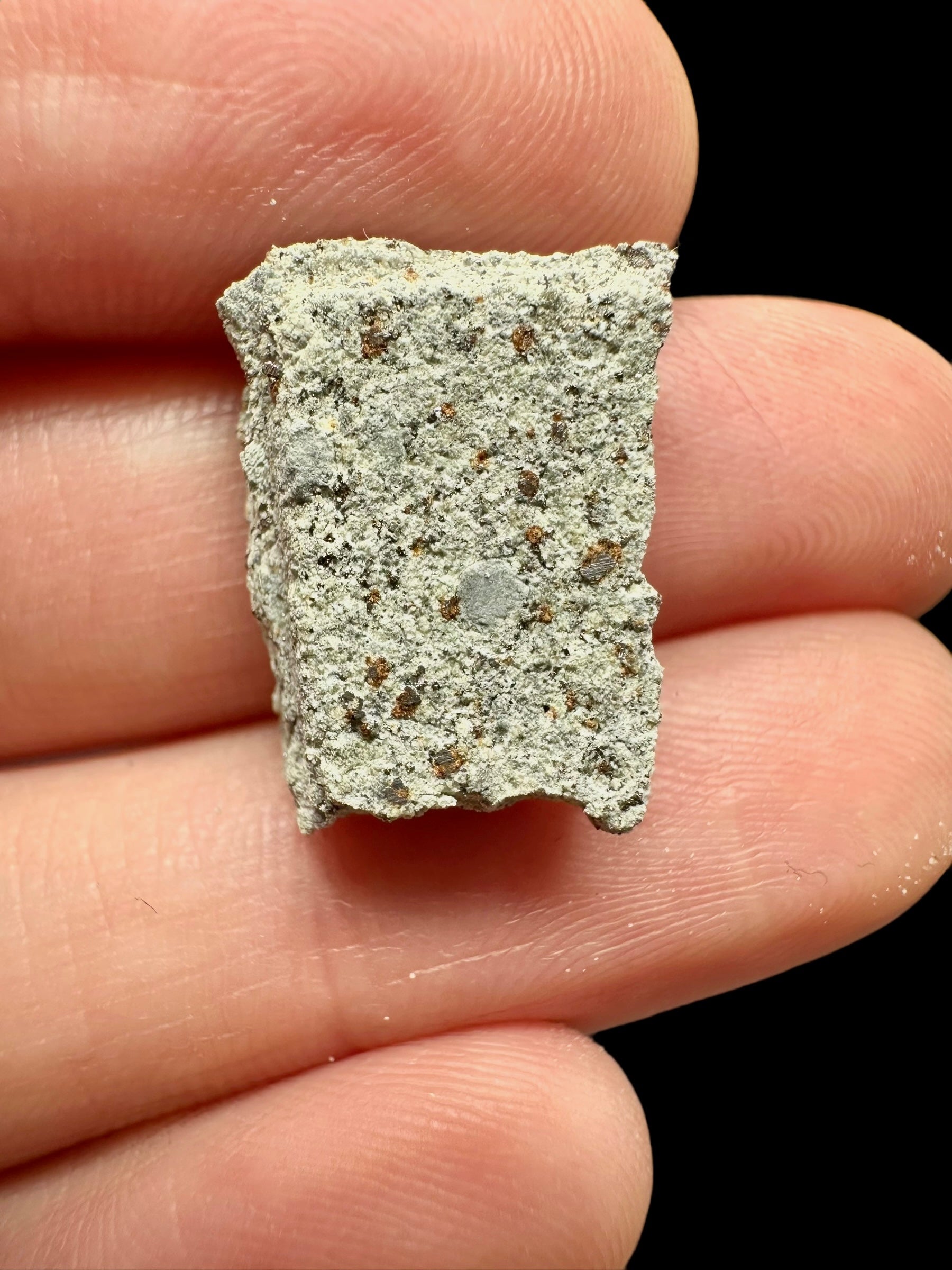 Meteorite Gatuto 2,85g – Kenya - MEGA02