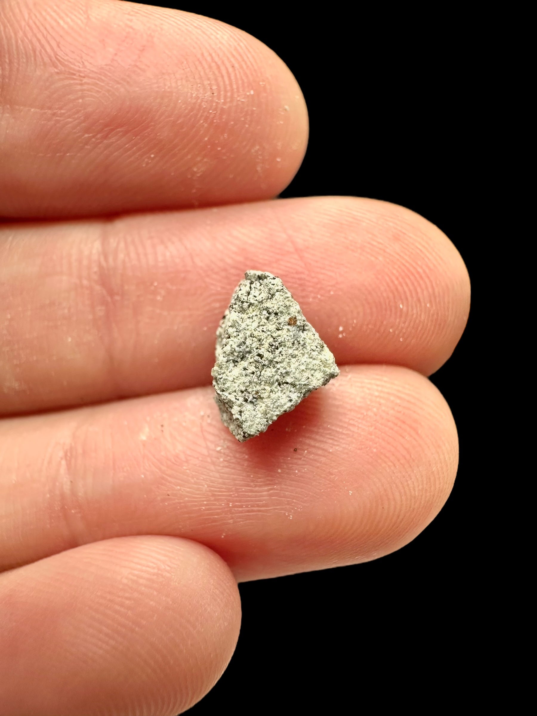 Meteorite Gatuto 0,51g – Kenya - MEGA05