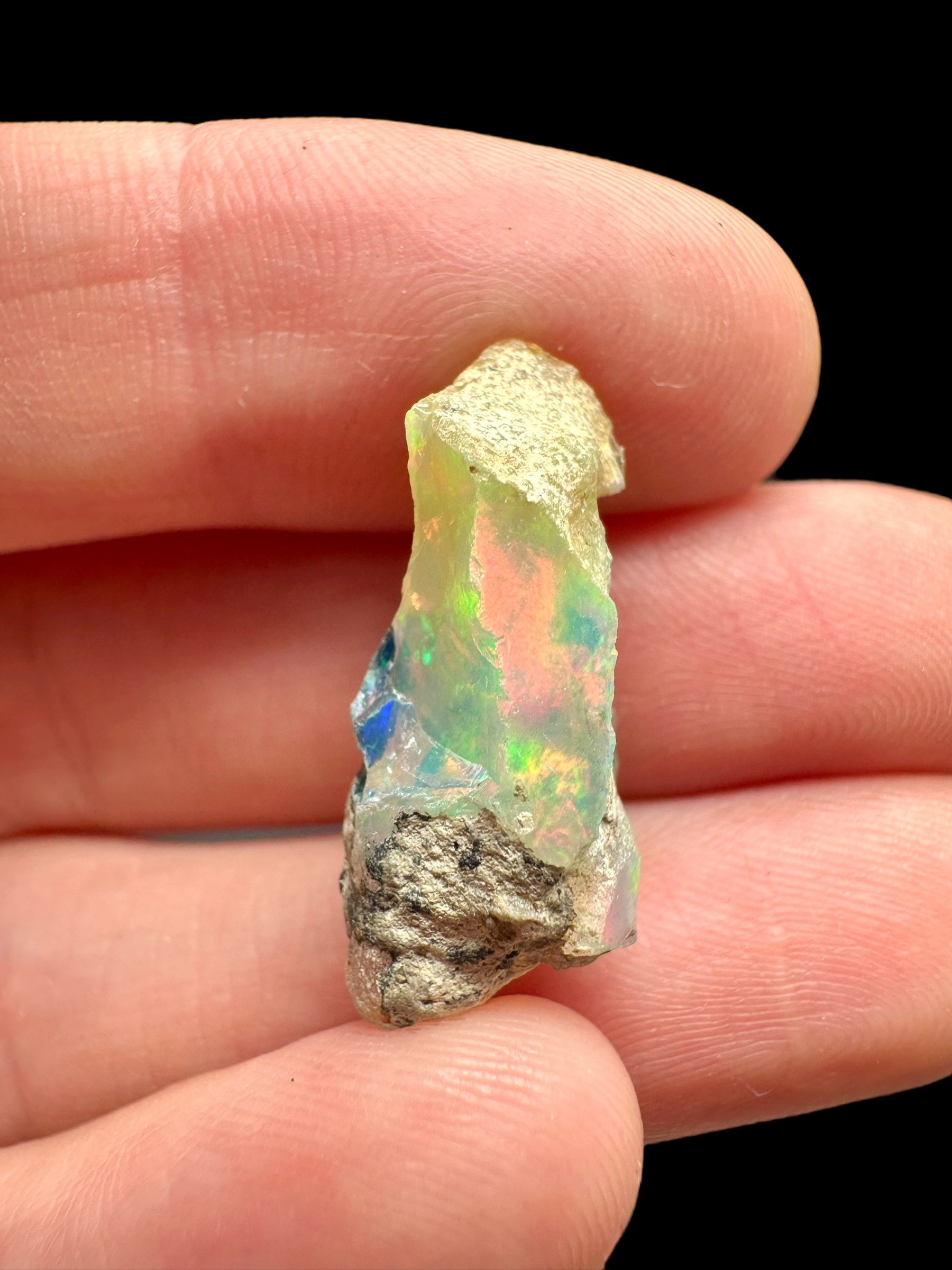Precious opal 10ct – Welo, Ethiopia - OP004