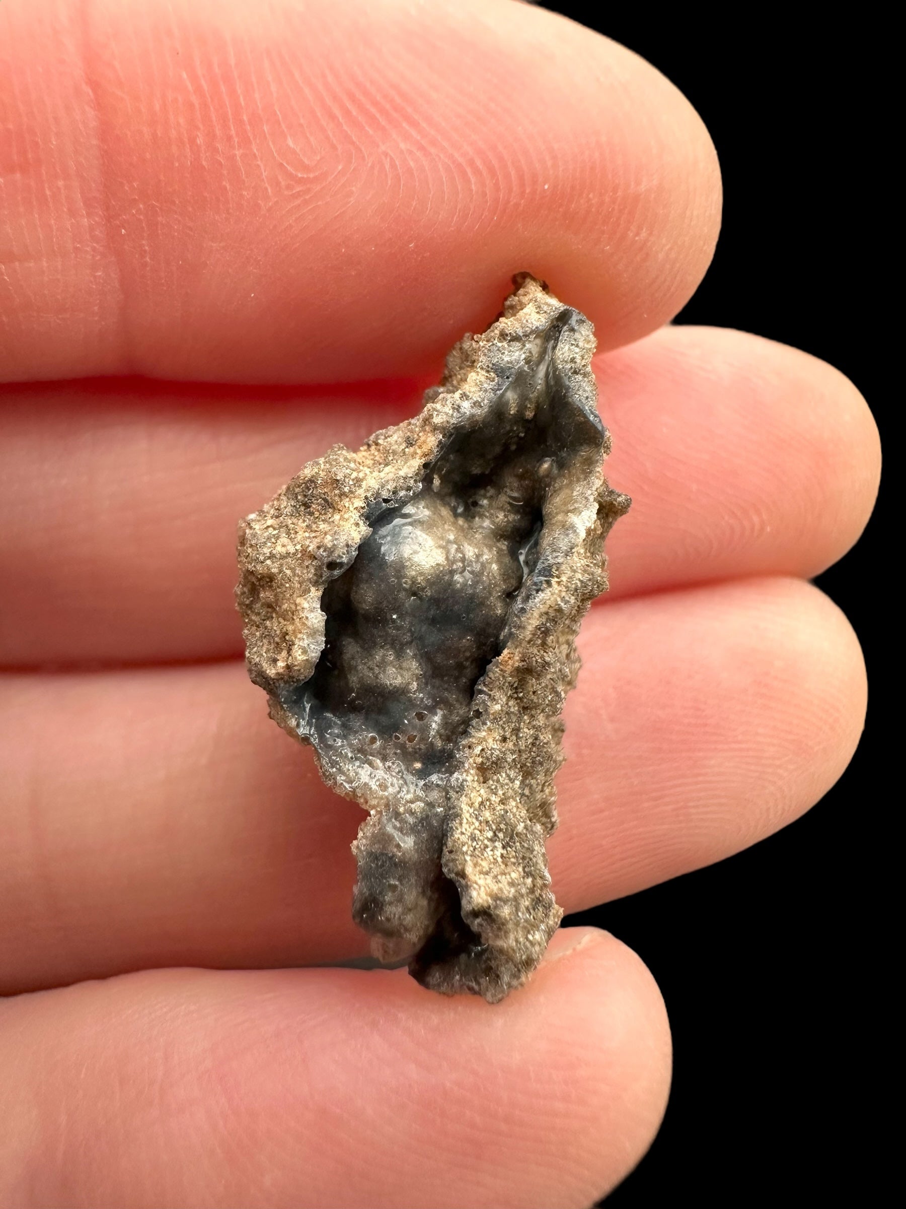 Fulgurite 0,7g – Libyan desert, Egypt - FU064
