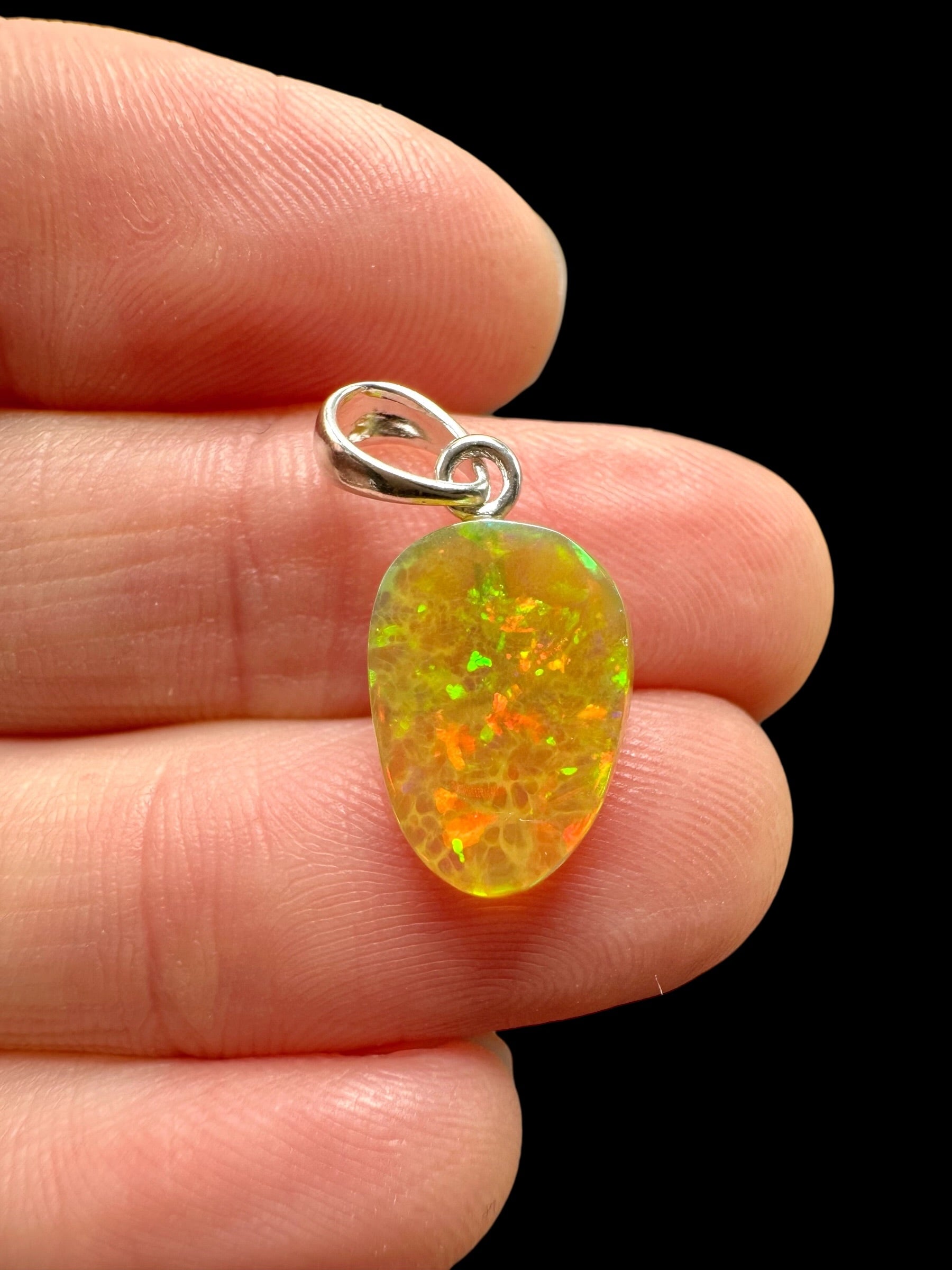 Silver faceted precious opal pendant - SP/OP029