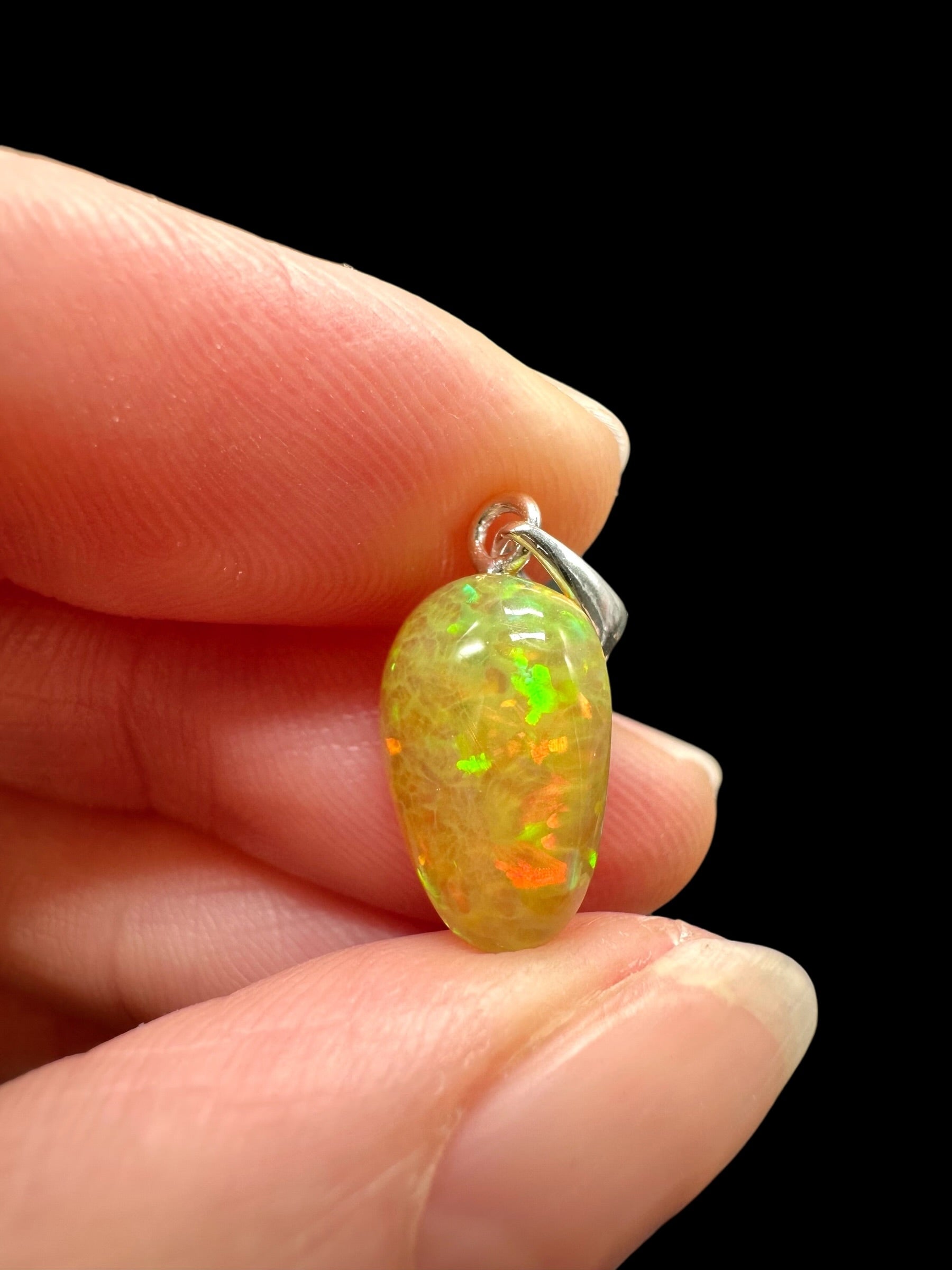 Silver faceted precious opal pendant - SP/OP029