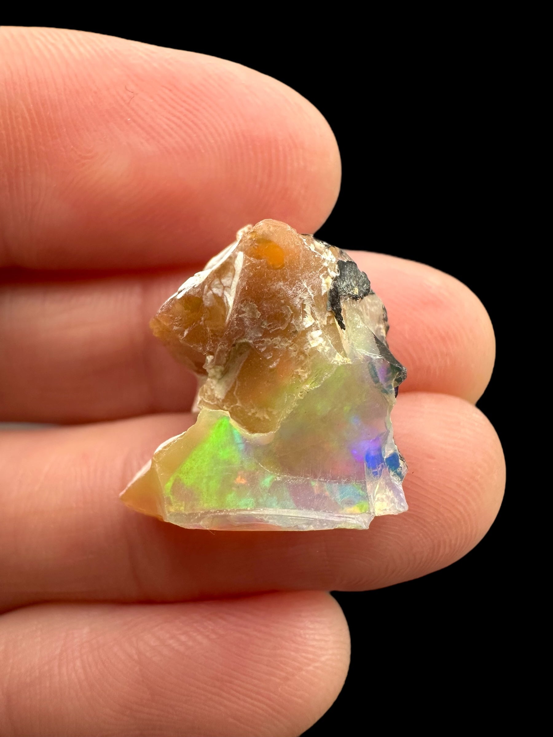 Precious opal 9ct – Welo, Ethiopia