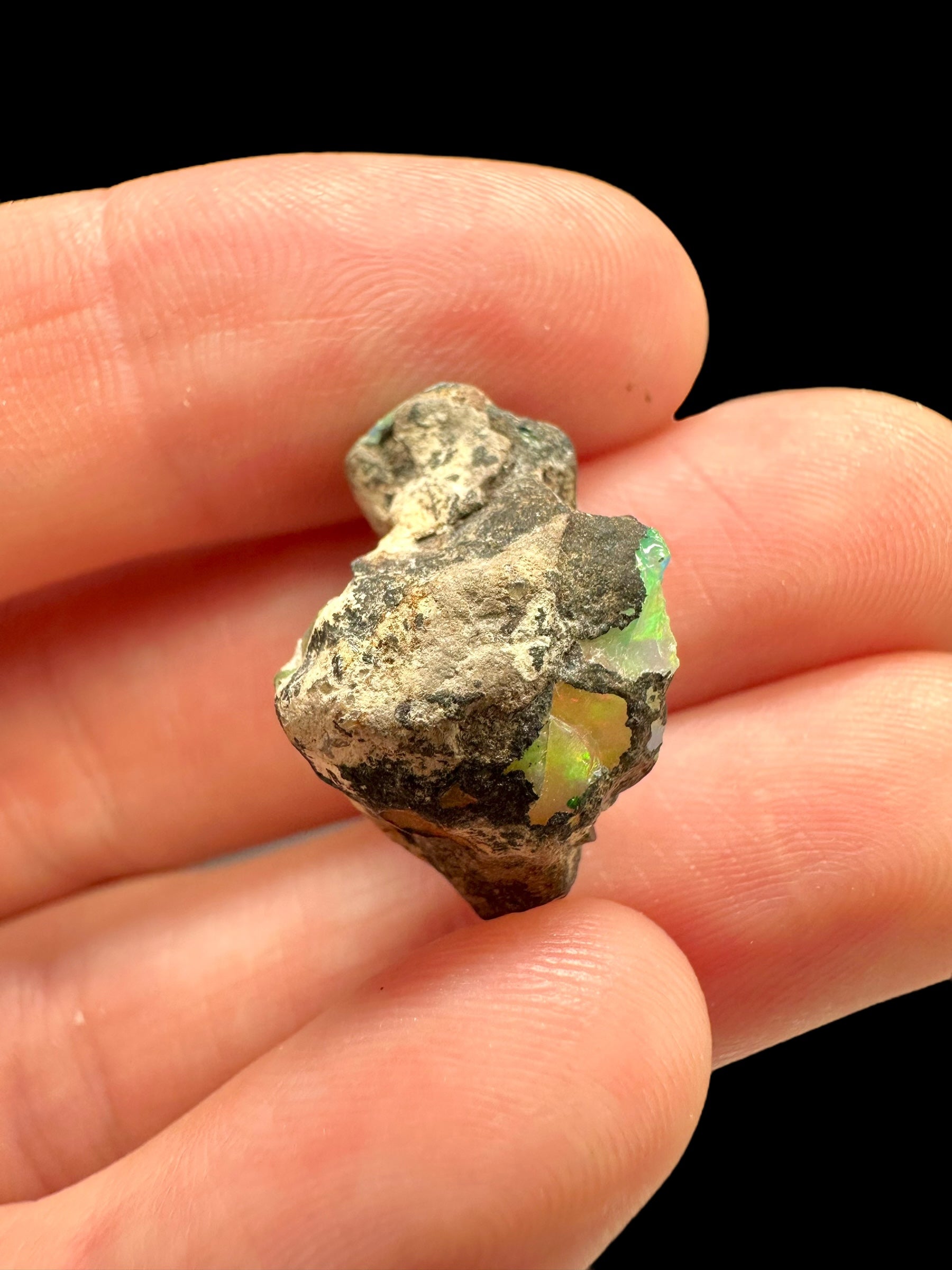 Precious opal 10ct – Welo, Ethiopia - OP011