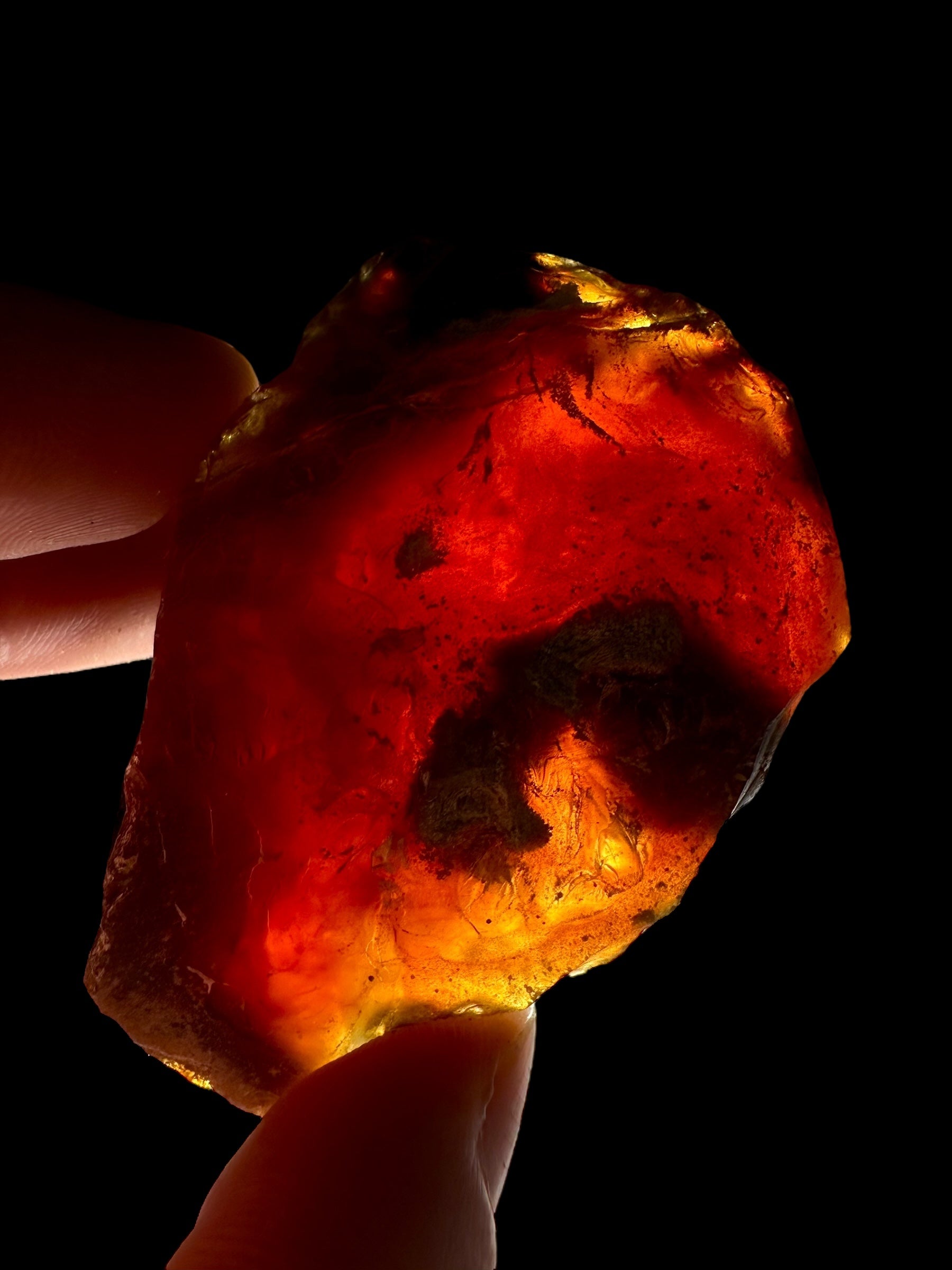 Raw amber – Sumatra, Indonesia - JNI06
