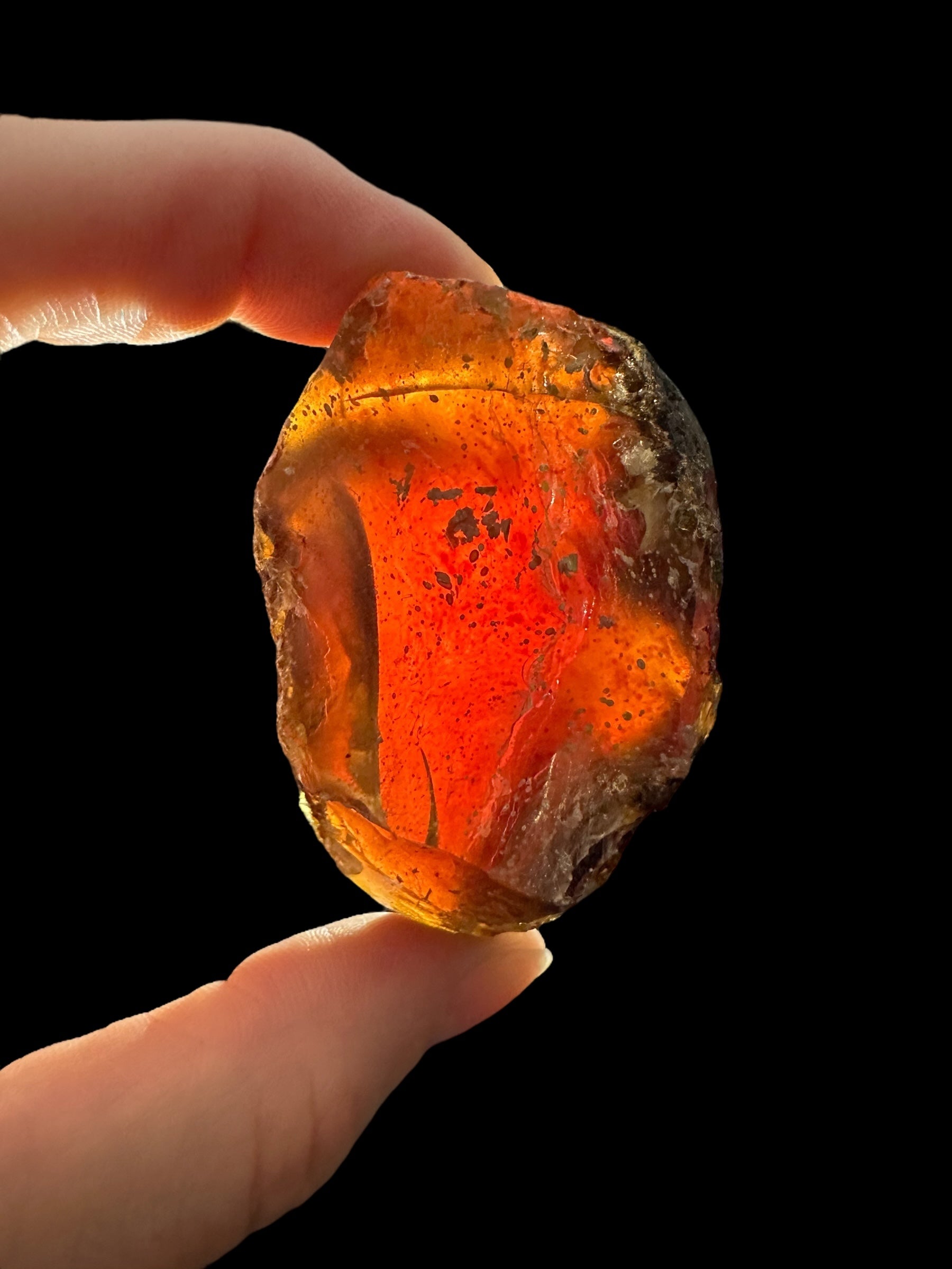 Raw amber – Sumatra, Indonesia - JNI20