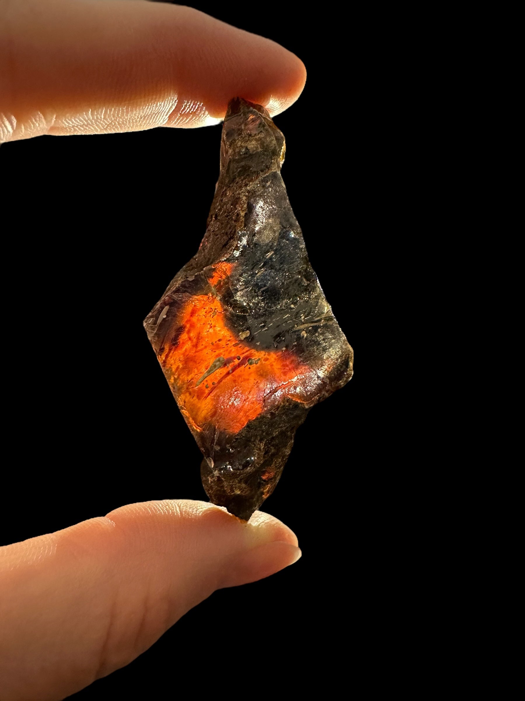 Raw amber – Sumatra, Indonesia - JNI22