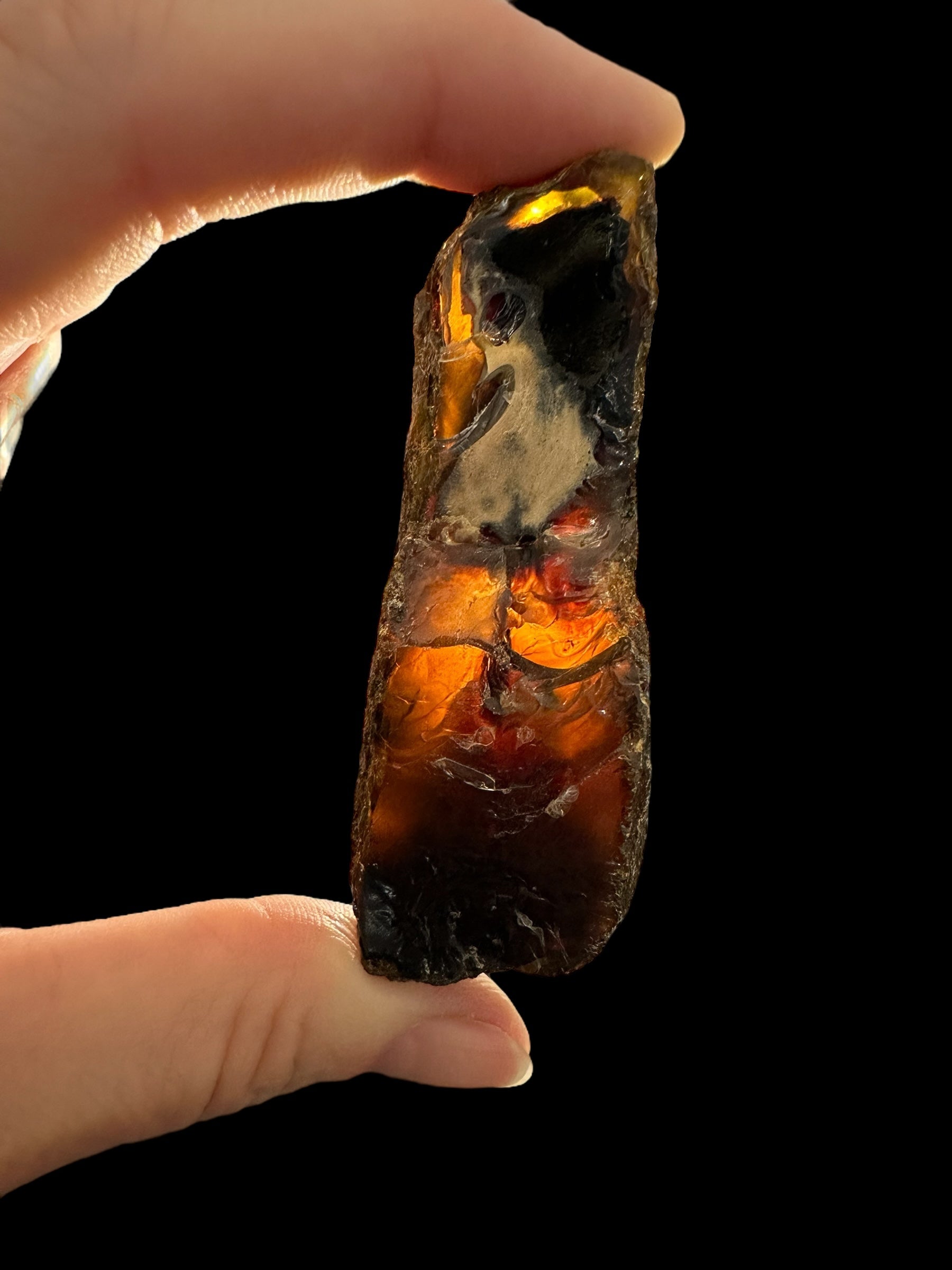 Raw amber – Sumatra, Indonesia - JNI25