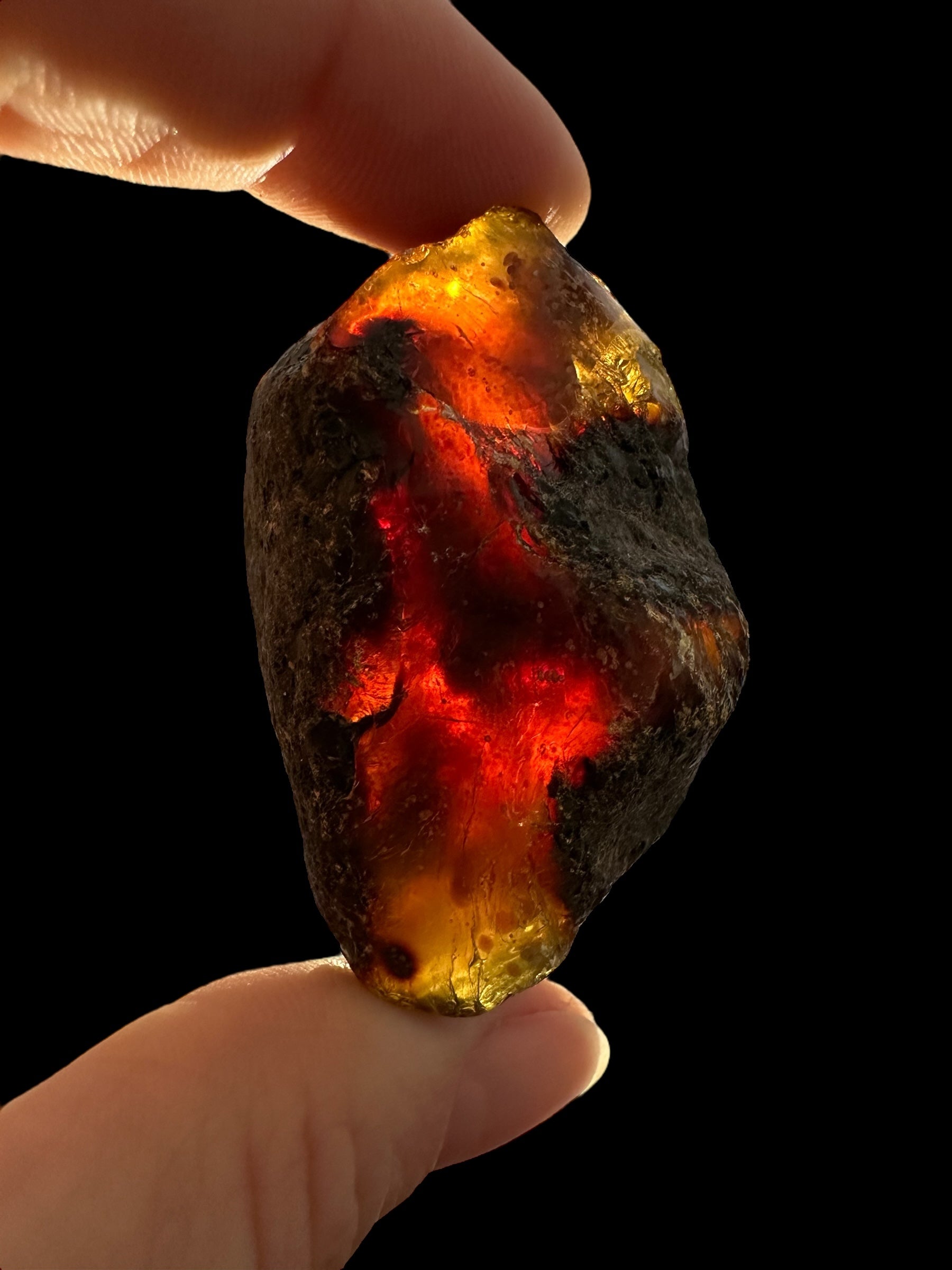 Raw amber – Sumatra, Indonesia - JNI30