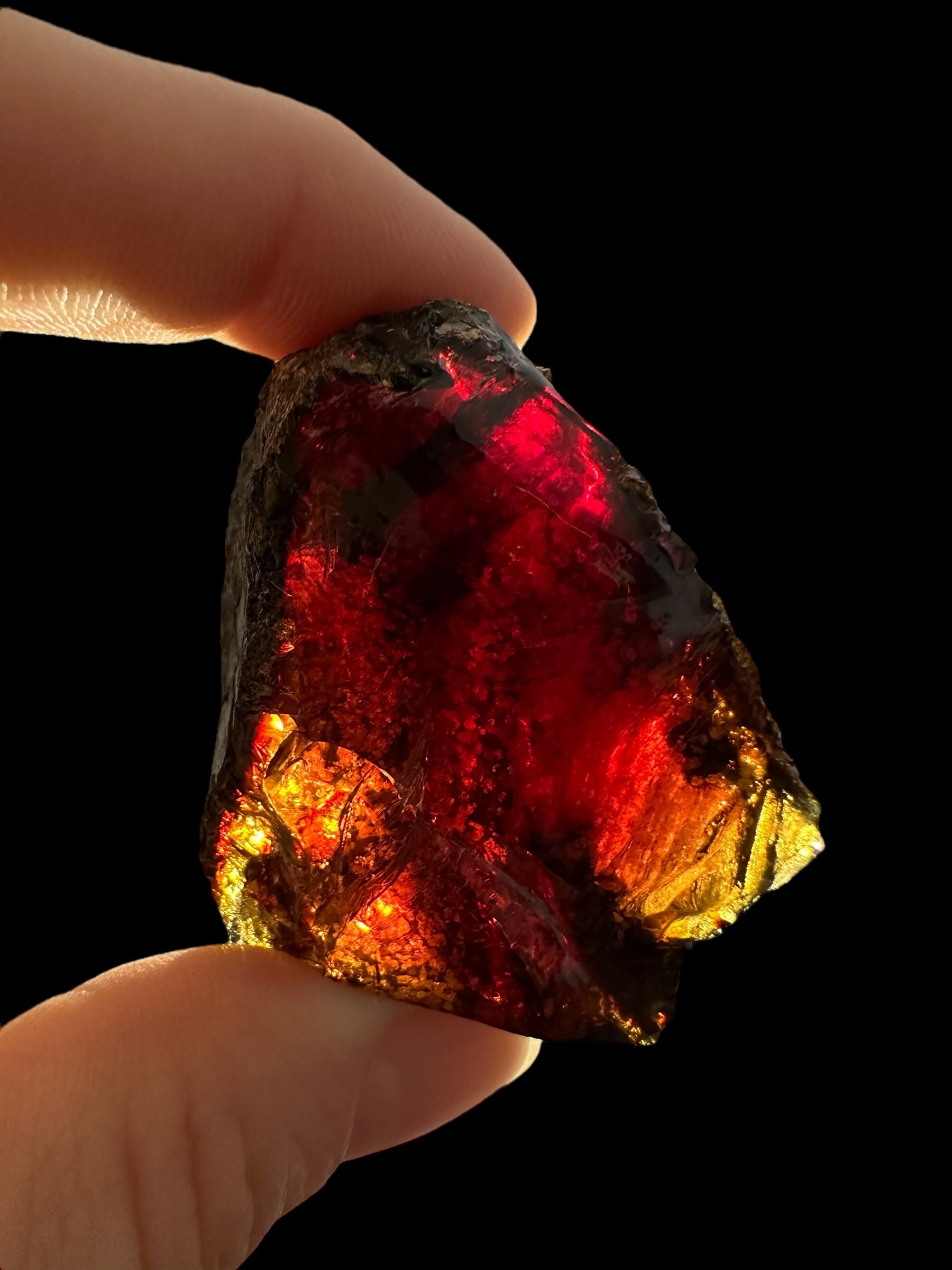 Raw amber – Sumatra, Indonesia - JNI31