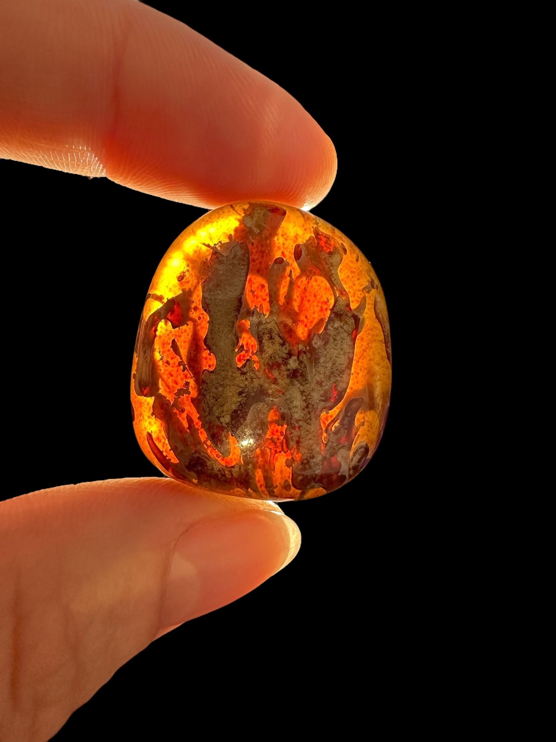 Tumbled amber – Sumatra, Indonesia - JN202