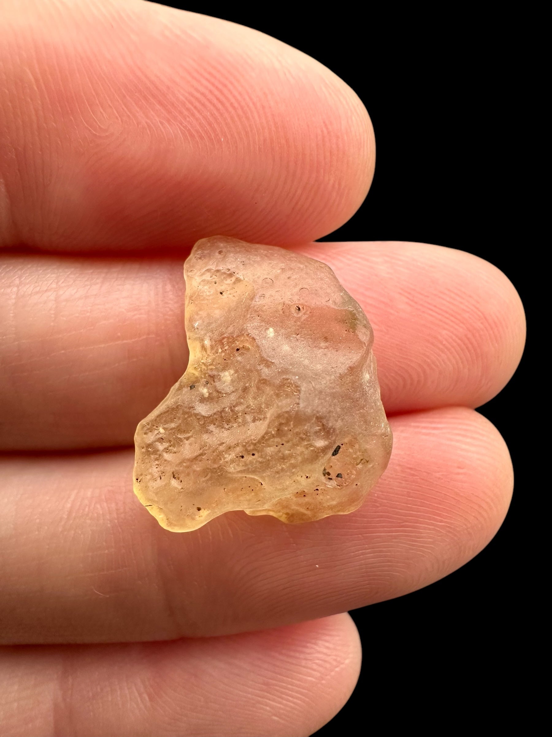 Libyan desert glass - 1,3g