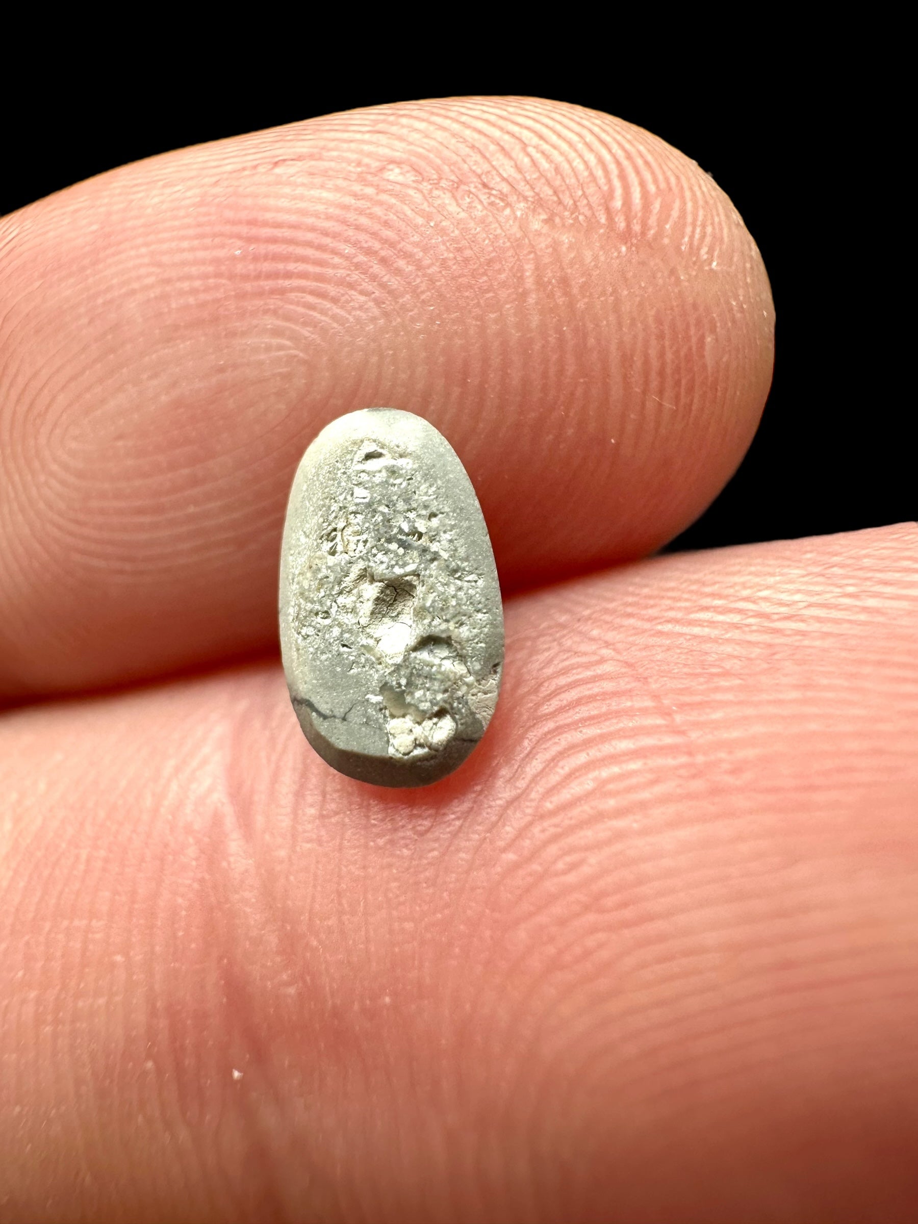 Australian opal 0,57ct – Cabochon – Lightning Ridge, Australia - AO017