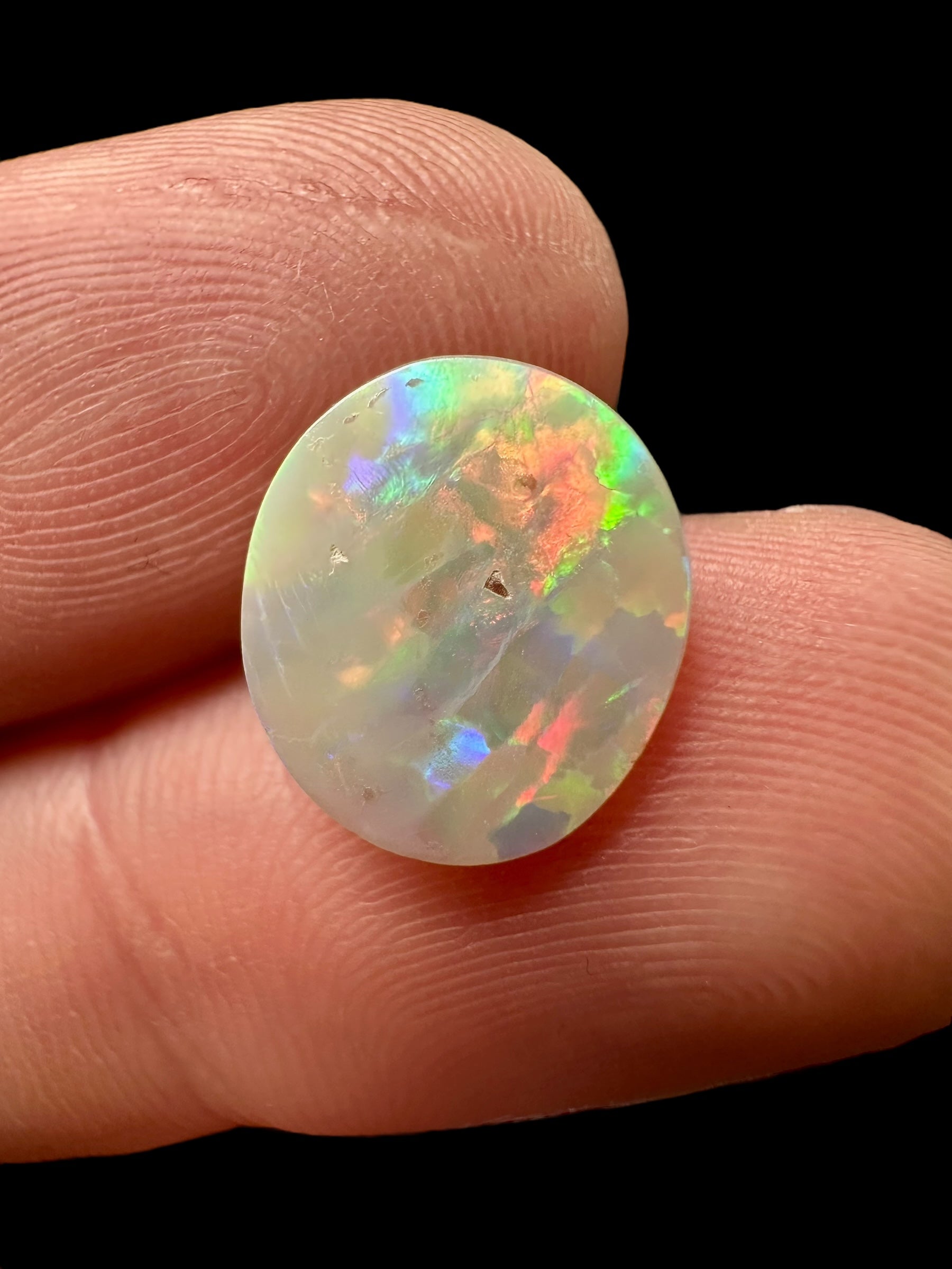Australian opal 2,2ct – Cabochon – Lightning Ridge, Australia - AO022