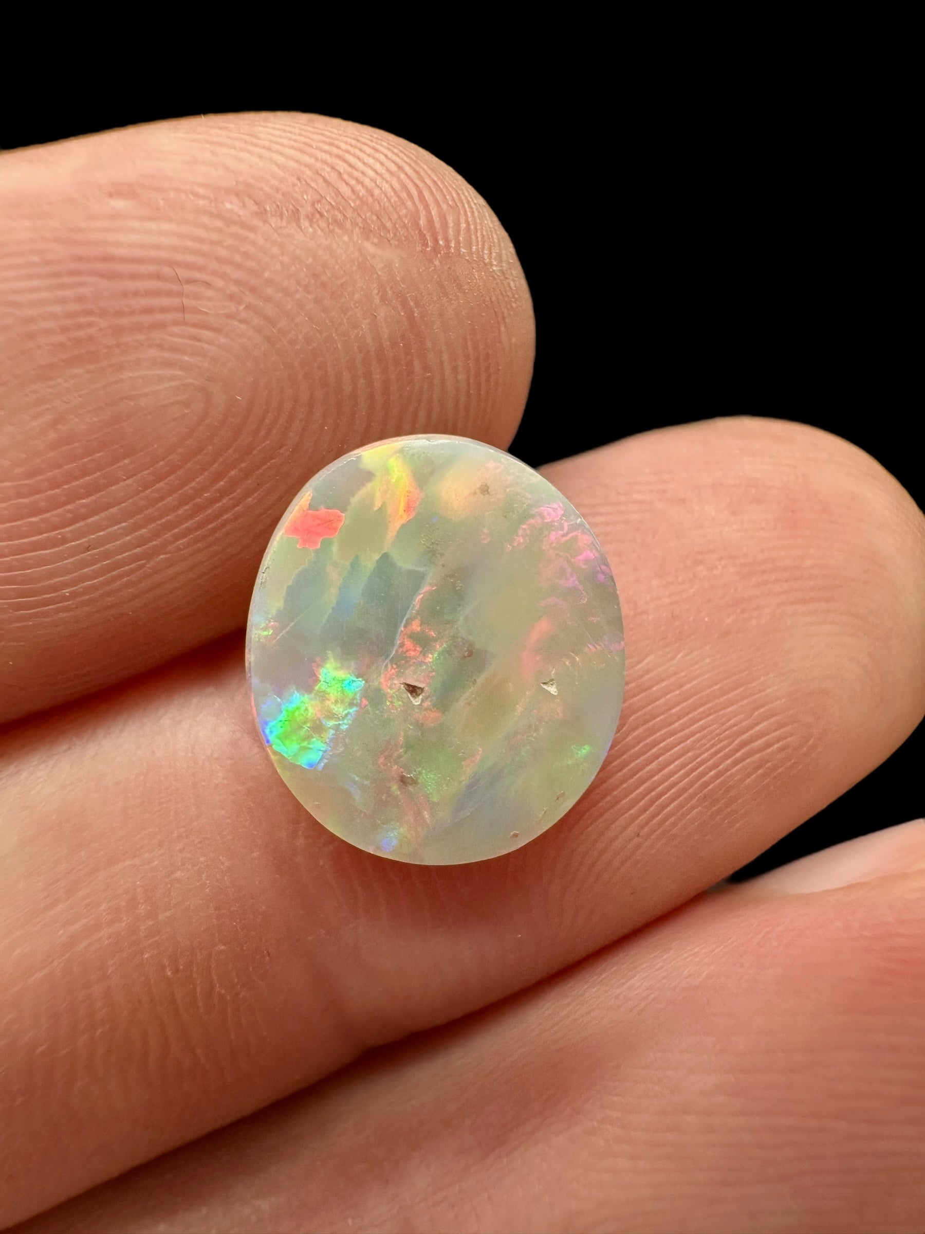Australian opal 2,2ct – Cabochon – Lightning Ridge, Australia - AO022