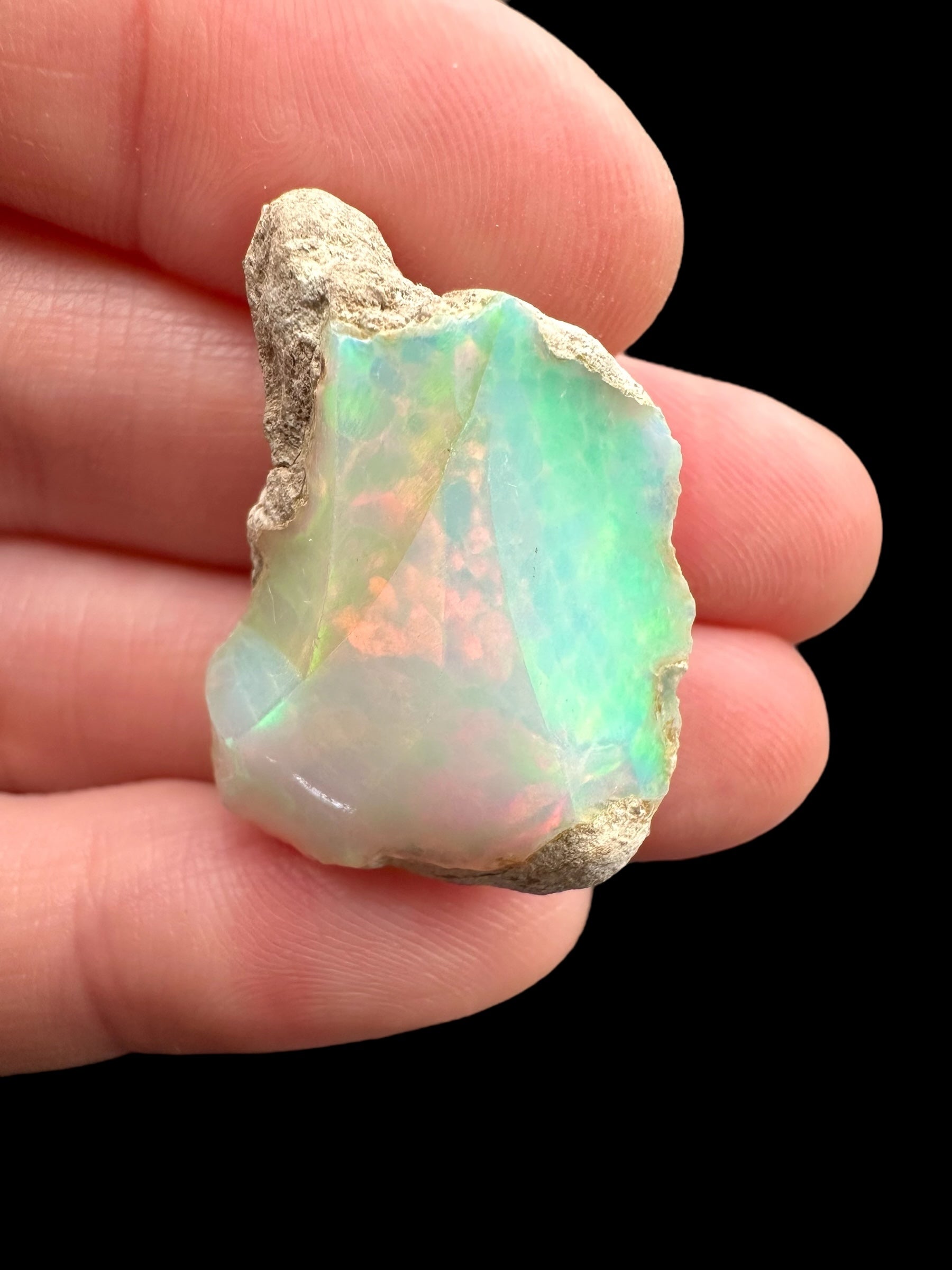 Precious opal 22ct – Welo, Ethiopia