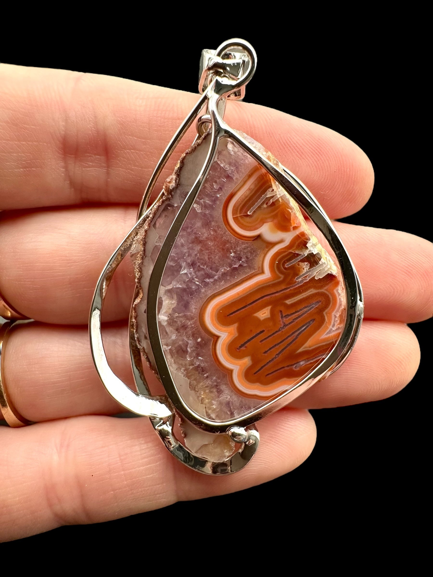Pendant from lightning agate - P/004