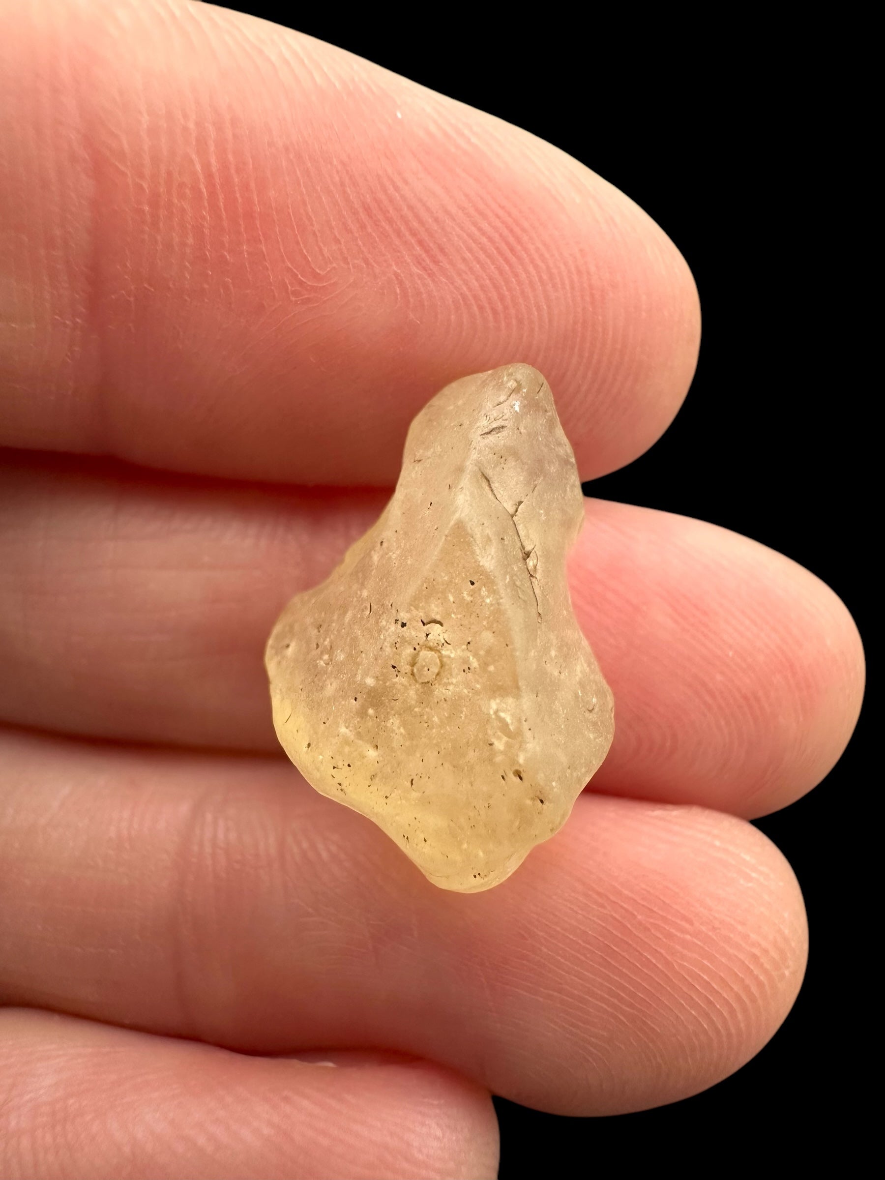 Libyan desert glass - 1,6g