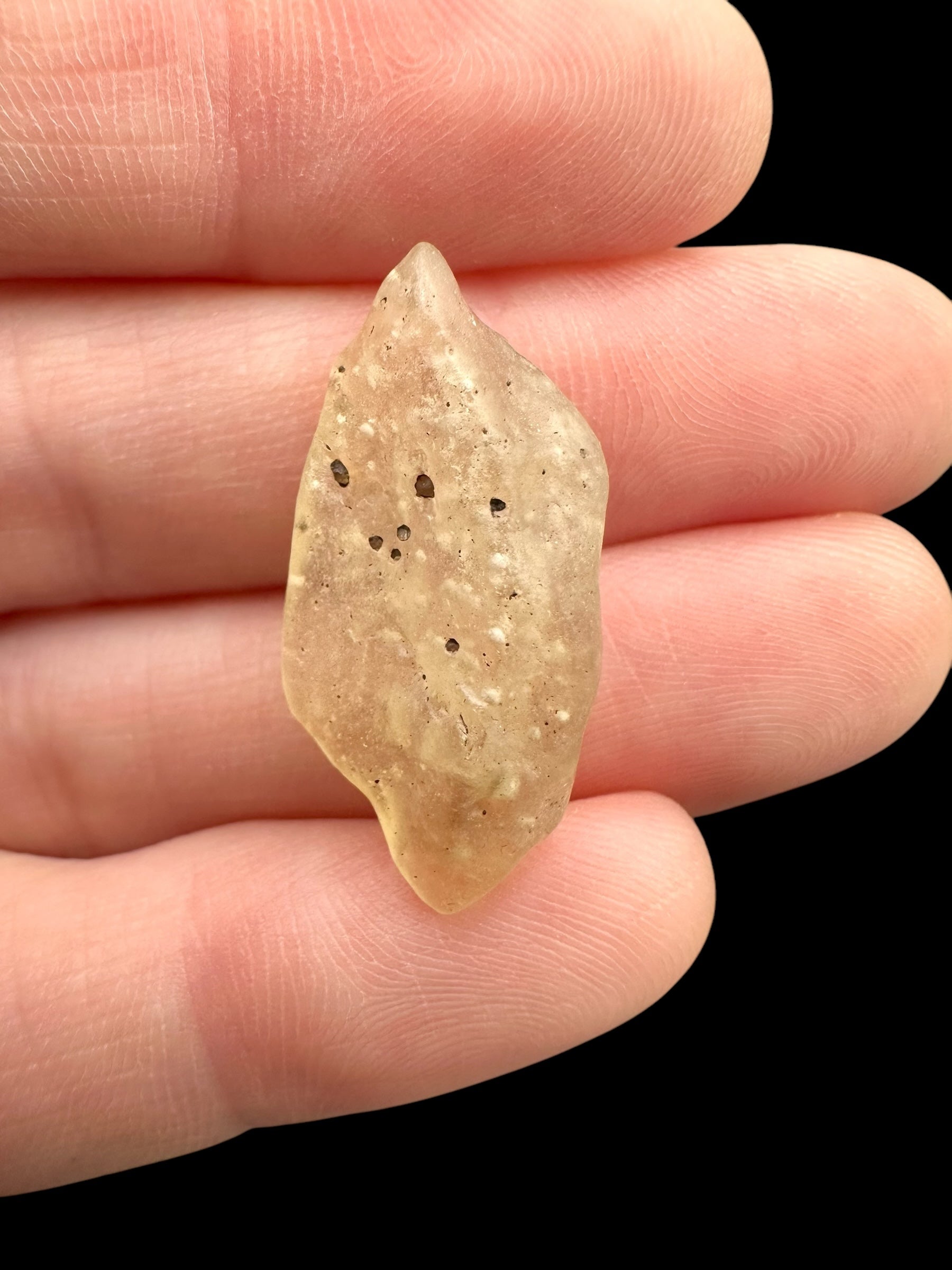 Libyan desert glass - 2,2g - LPS077