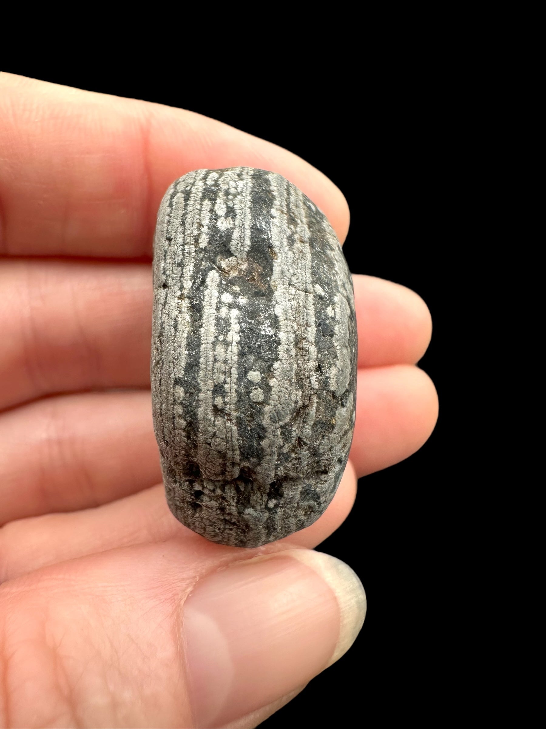 Javan flake obsidian 20,3g – Java, Indonesia - VO033