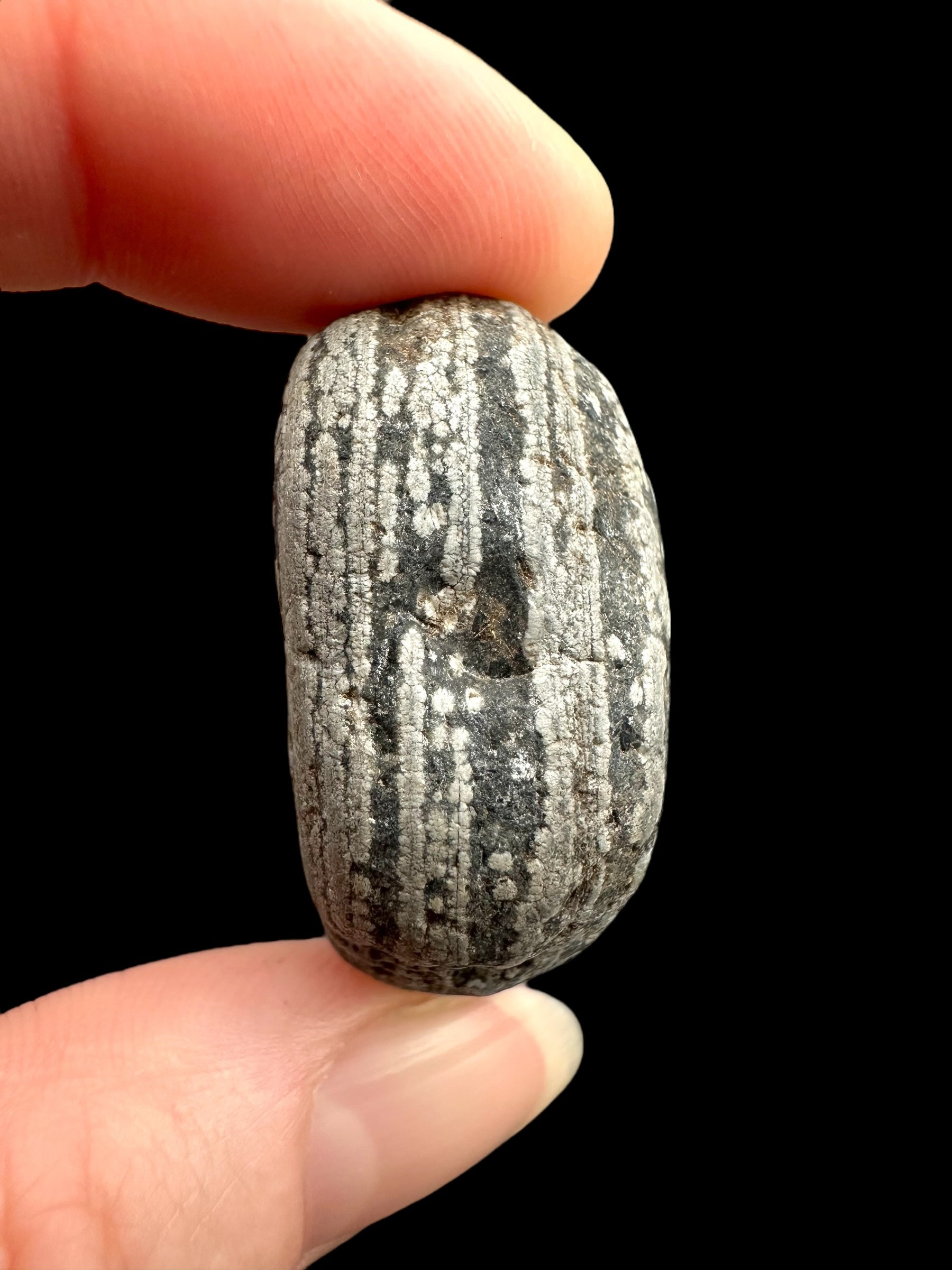 Javan flake obsidian 20,3g – Java, Indonesia - VO033
