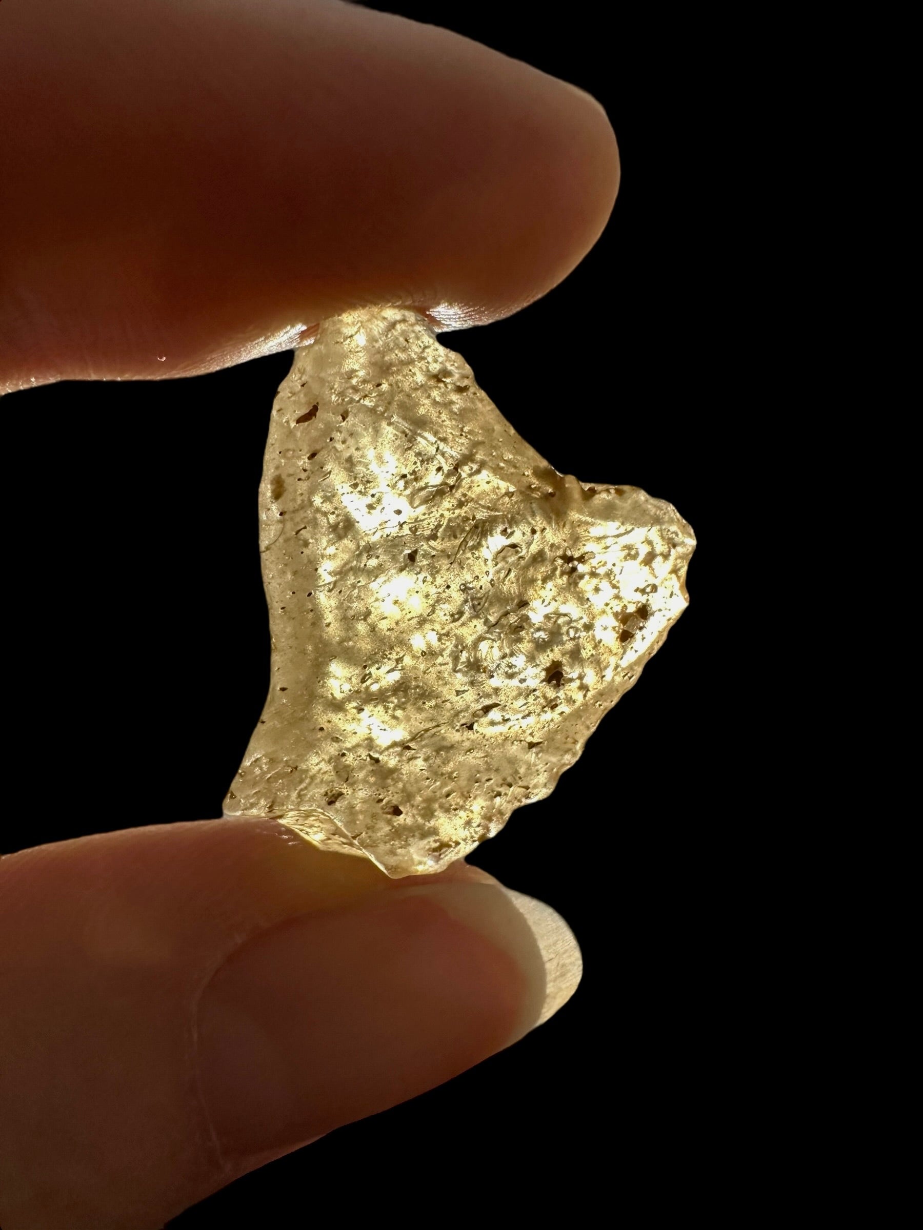 Libyan desert glass - 2,2g - LPS087