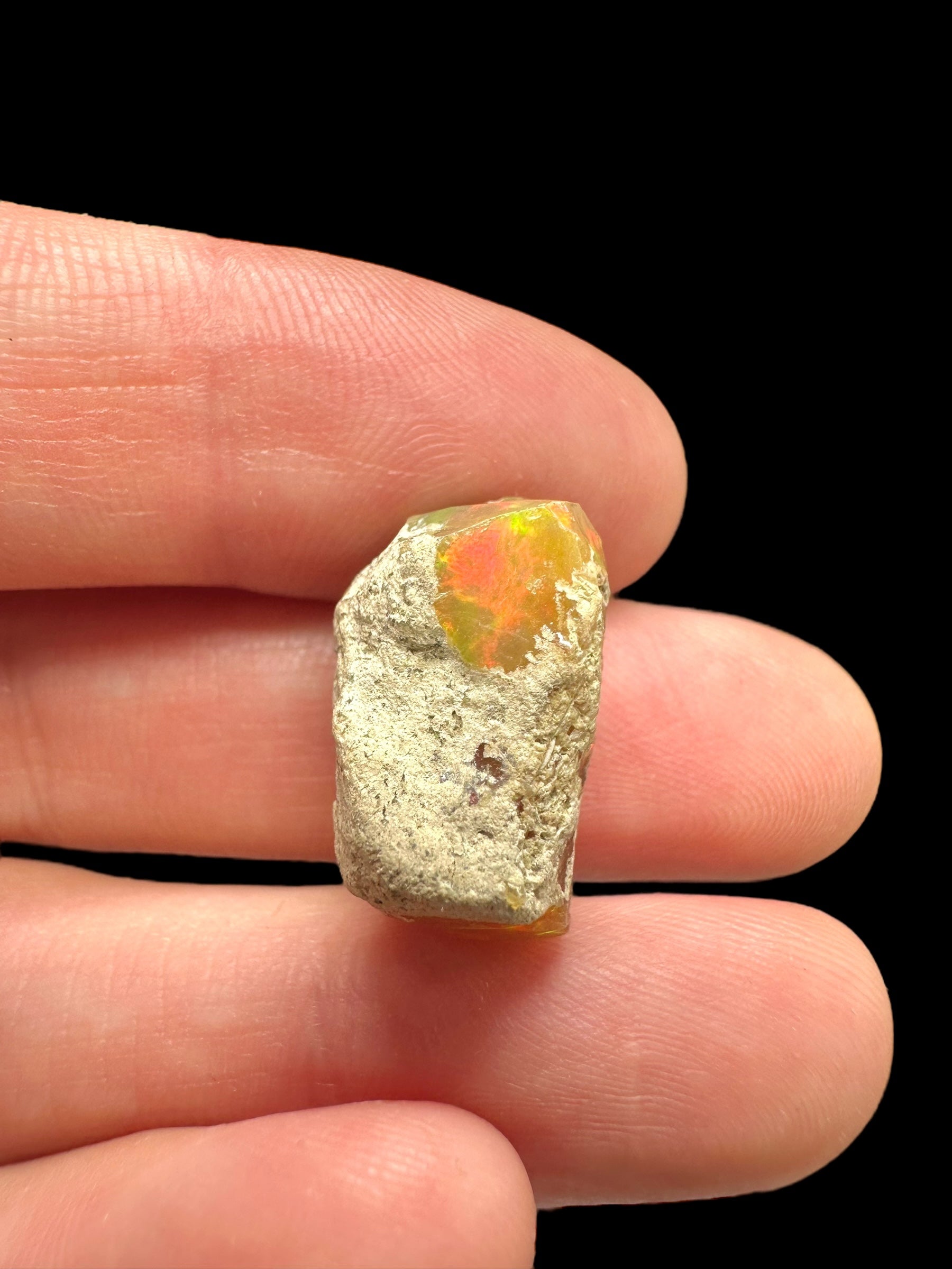 Precious opal 12ct – Welo, Ethiopia - OP038