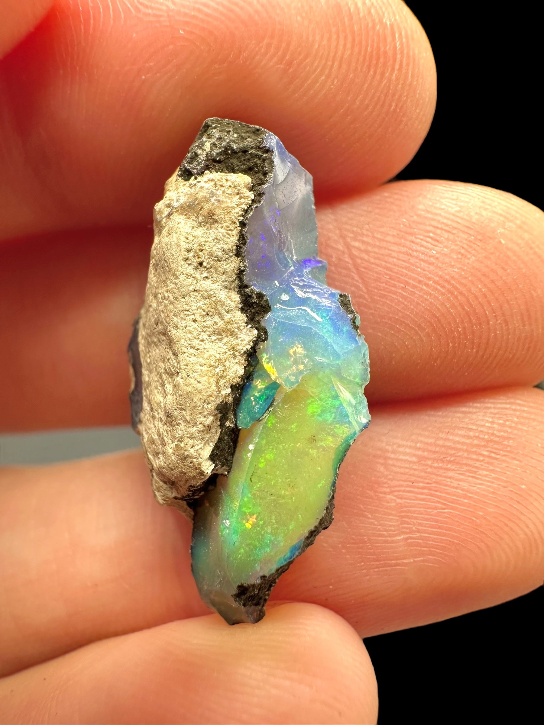 Precious opal 9ct – Welo, Ethiopia - OP043