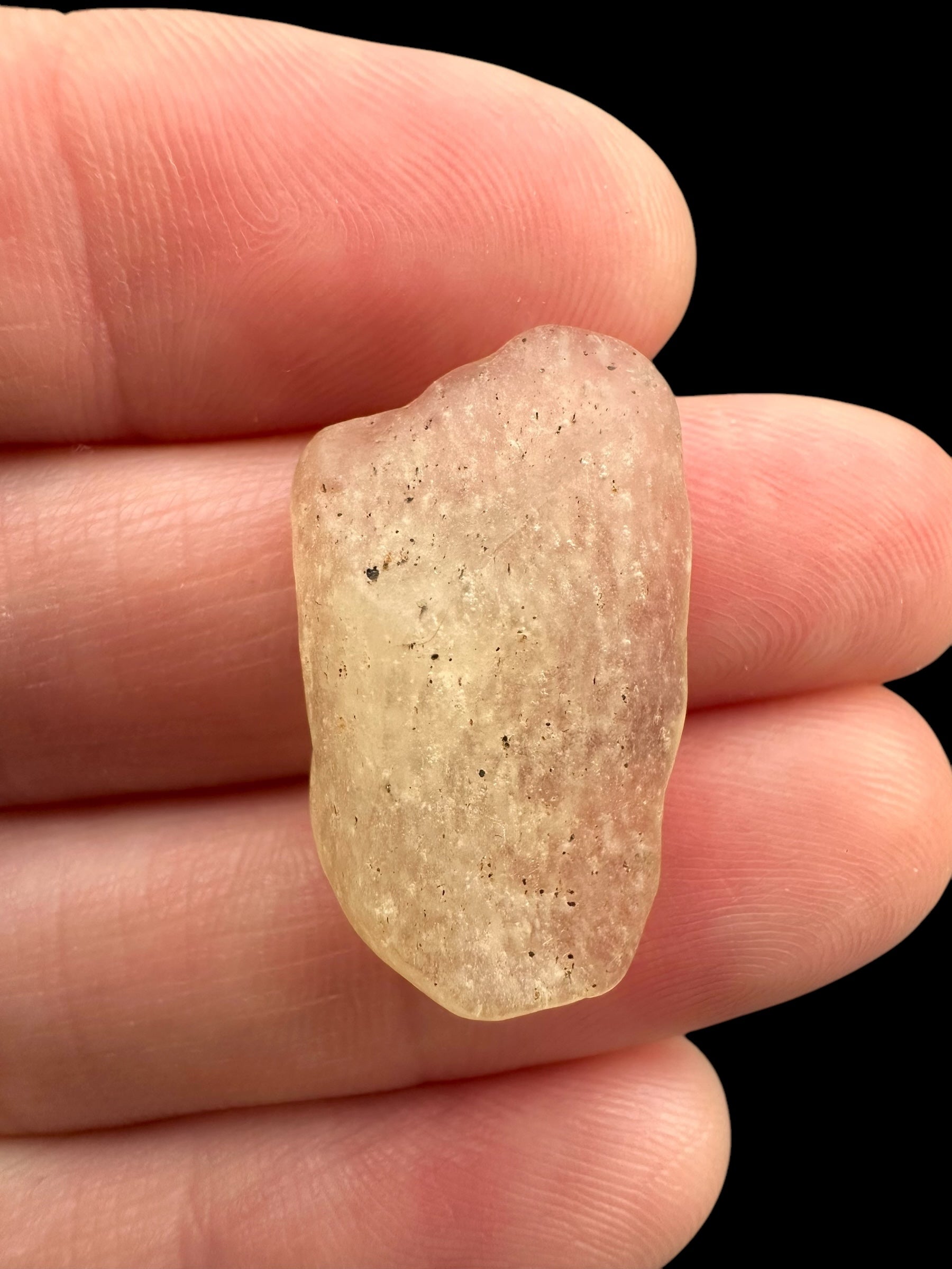 Libyan desert glass - 2,1g