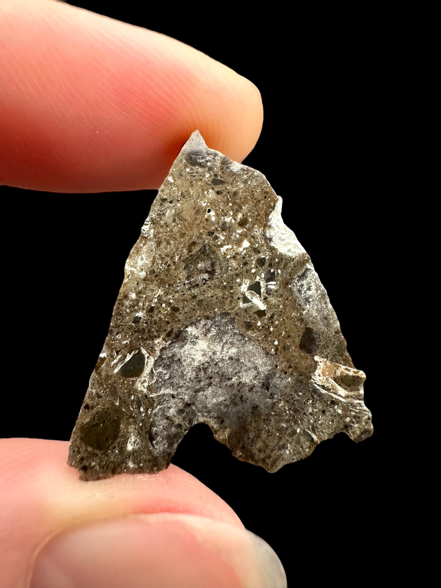 Lunar meteorite Oued el Hamim 001 – 2,7g – Libya - MEOH13