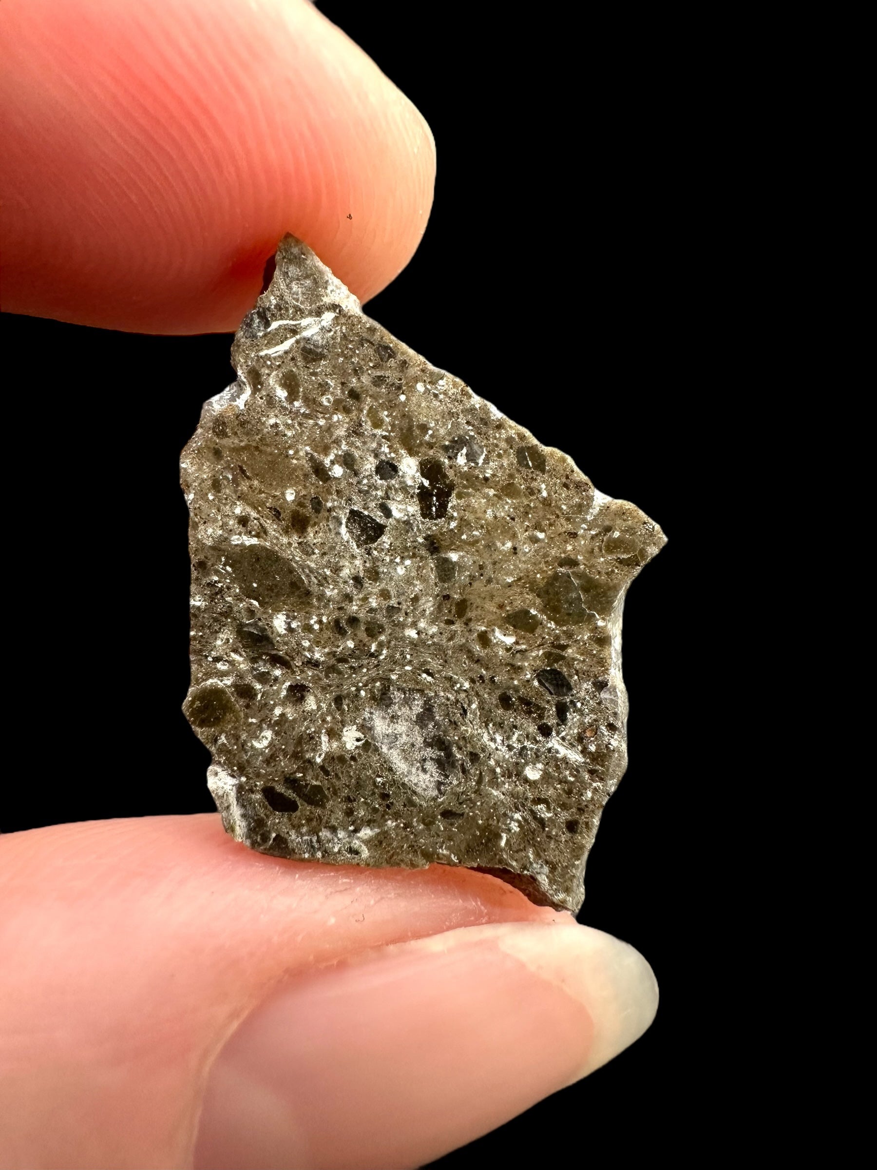 Lunar meteorite Oued el Hamim 001 – 2,1g – Libya - MEOH14