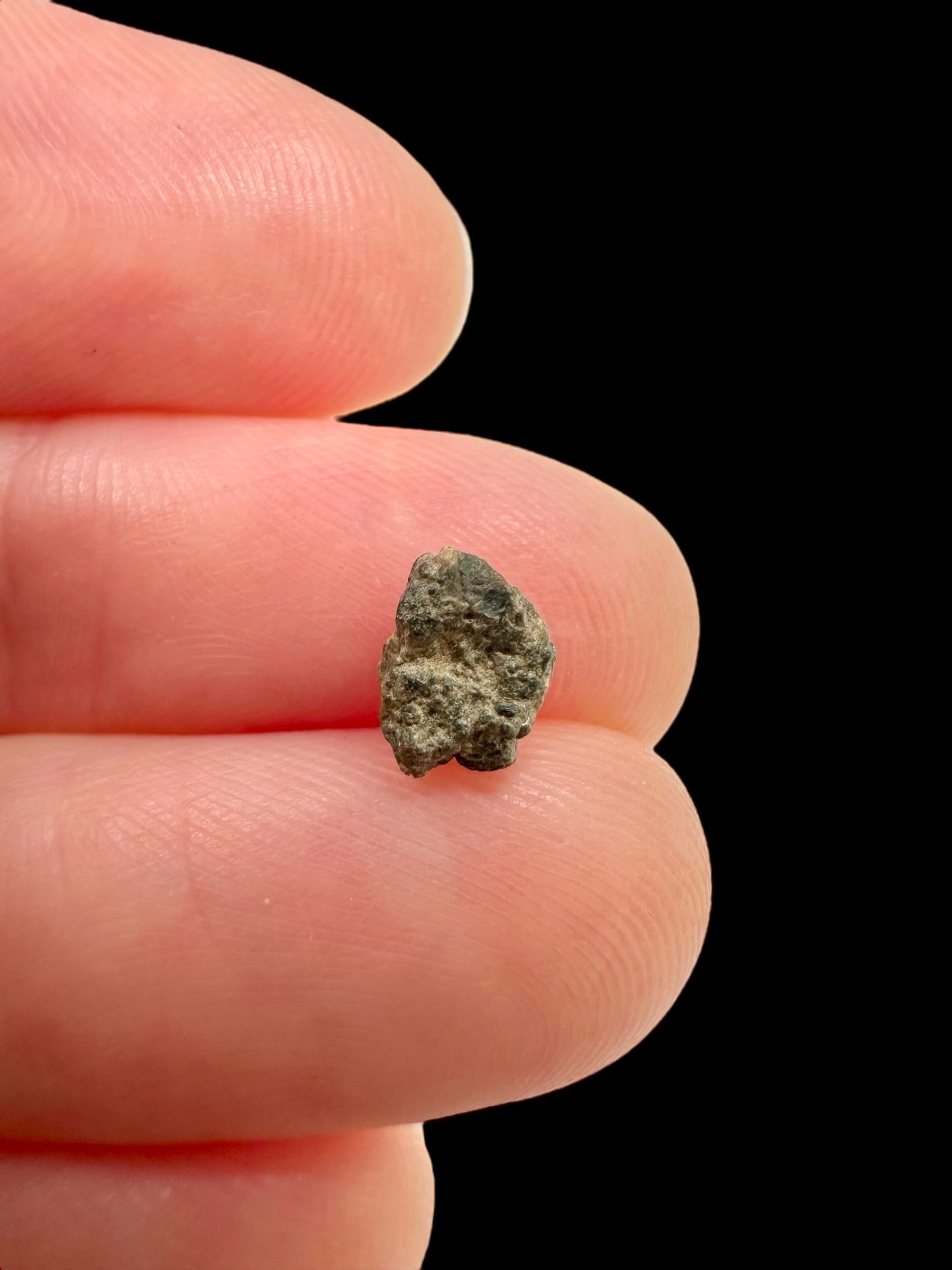 Lunar meteorite Bechar 003/006 – 0,1g – Algeria - MEBA79