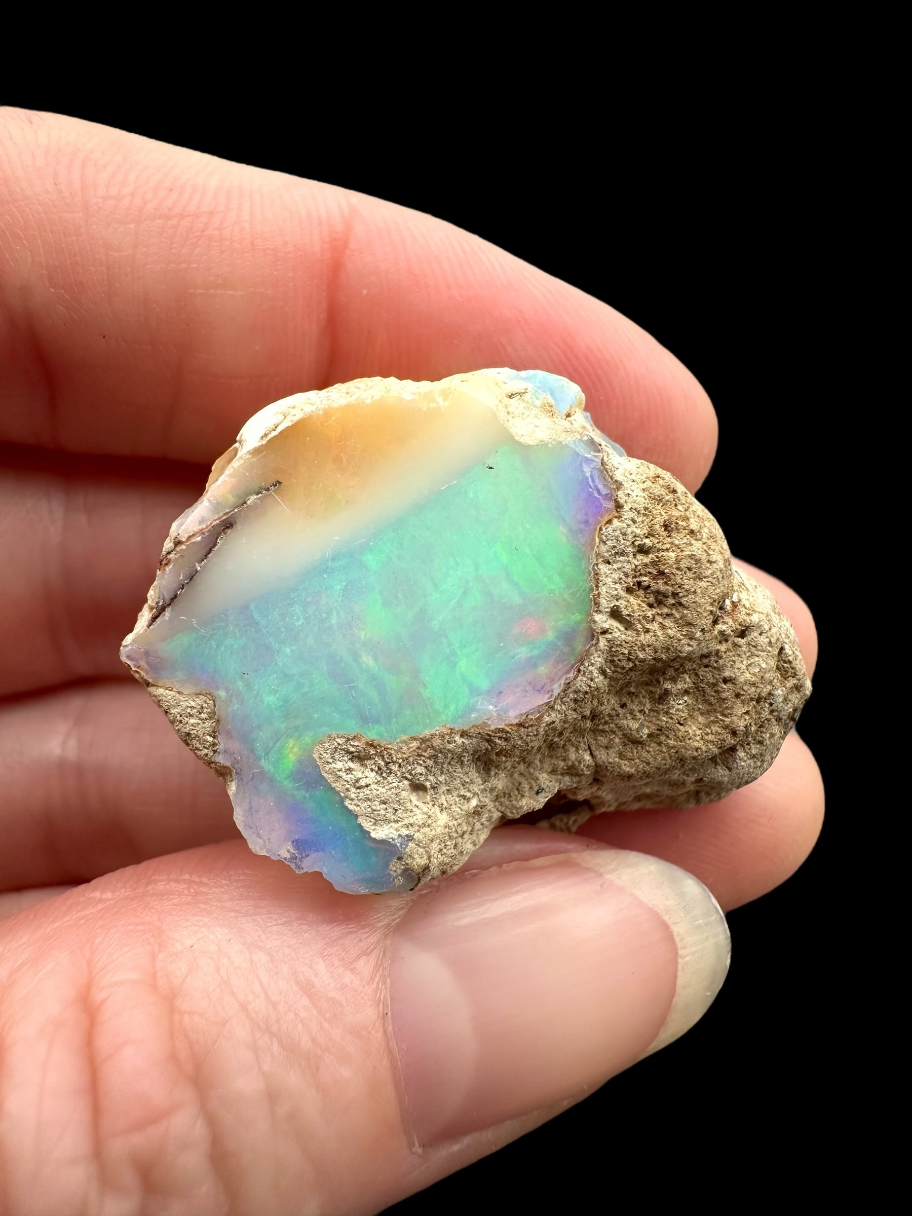 Precious opal 49,5ct – Welo, Ethiopia