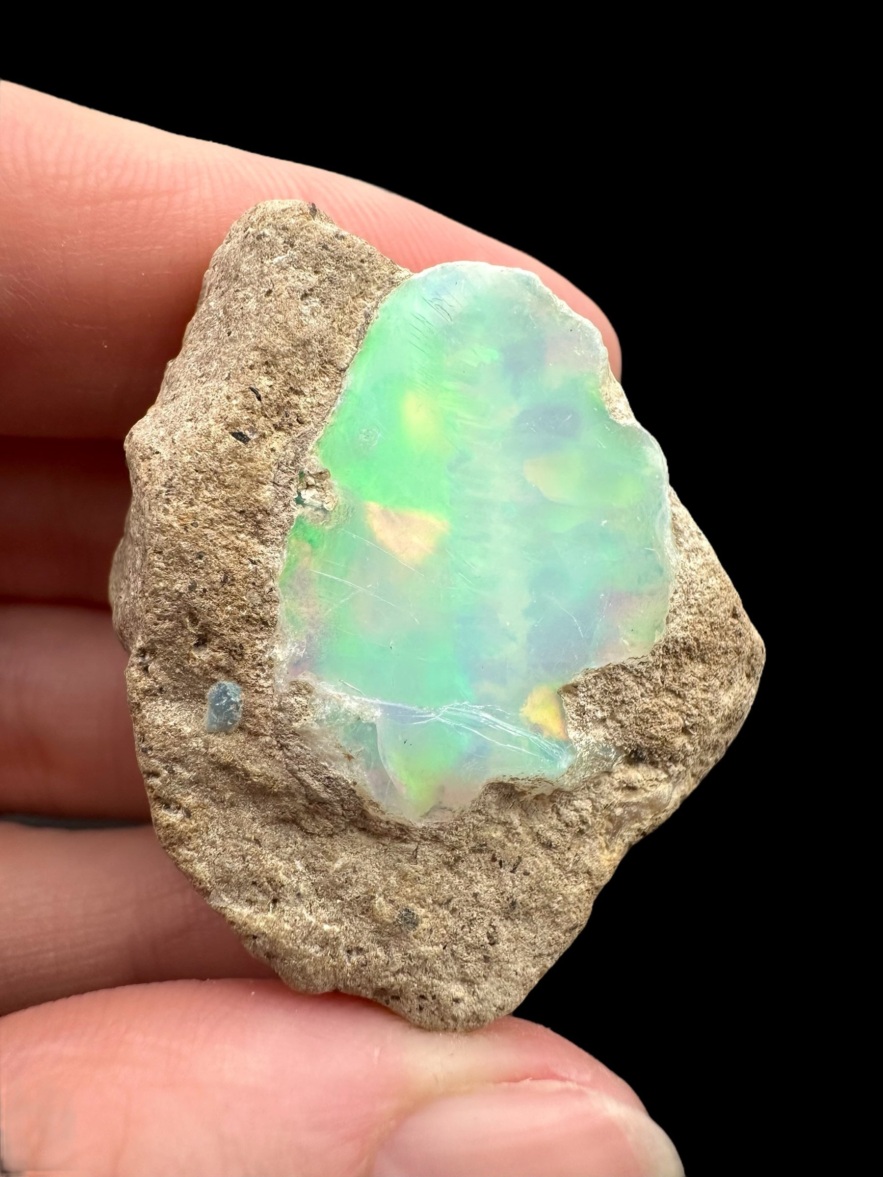 Precious opal 84,5ct – Welo, Ethiopia