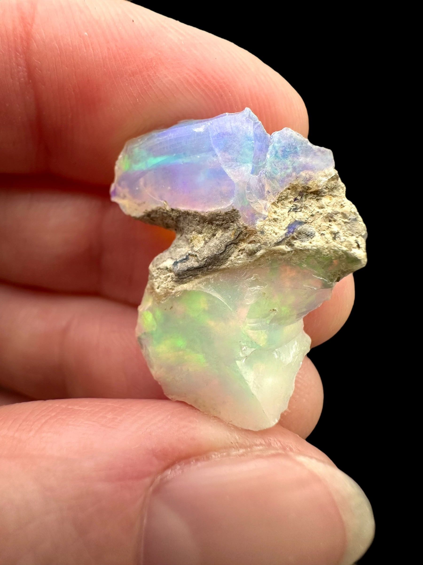 Precious opal 10,5ct – Welo, Ethiopia