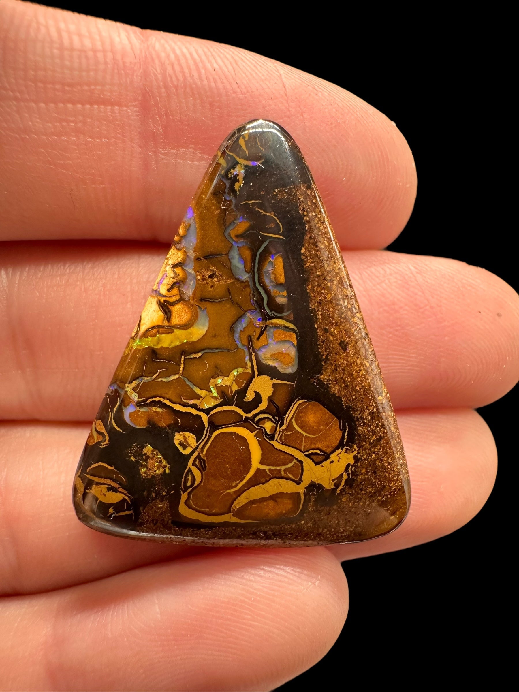 Boulder opal 33,75ct – Cabochon – Koroit, Queensland, Australia