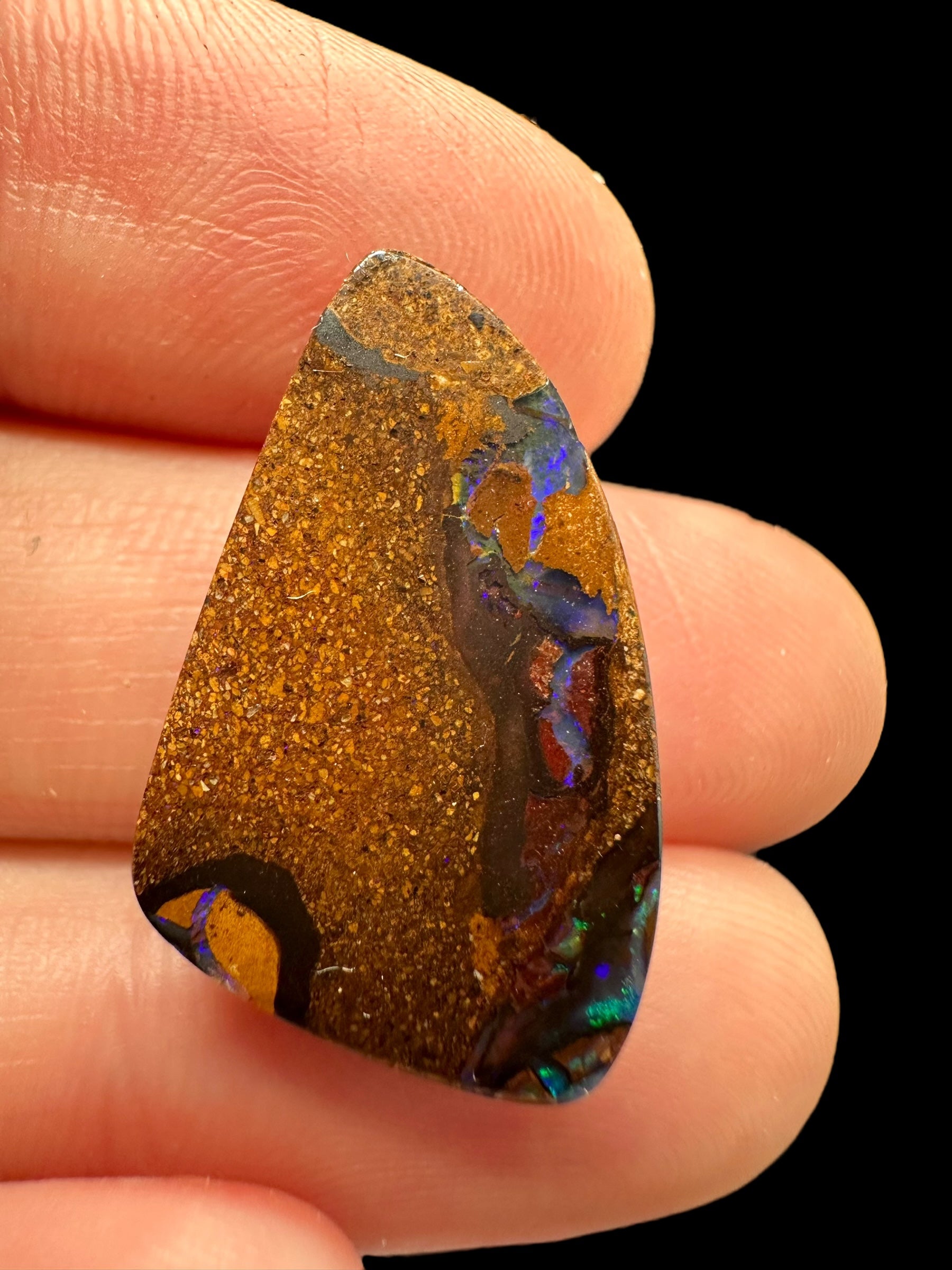 Boulder opal 13,2ct – Cabochon – Koroit, Queensland, Australia - BO023