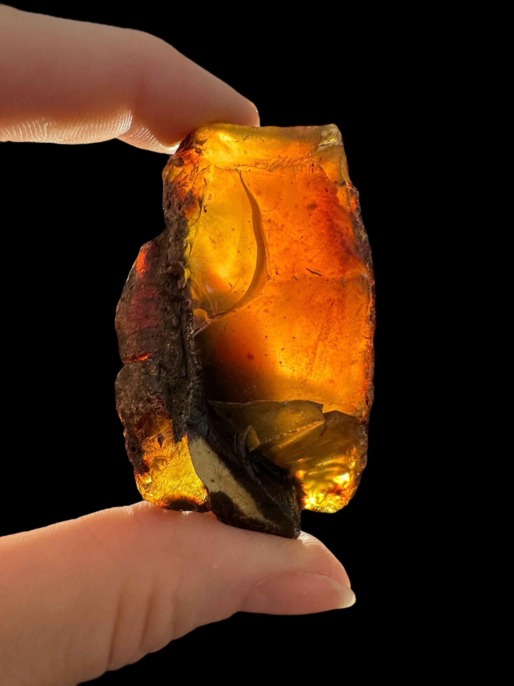 Raw amber – Sumatra, Indonesia - JNI36